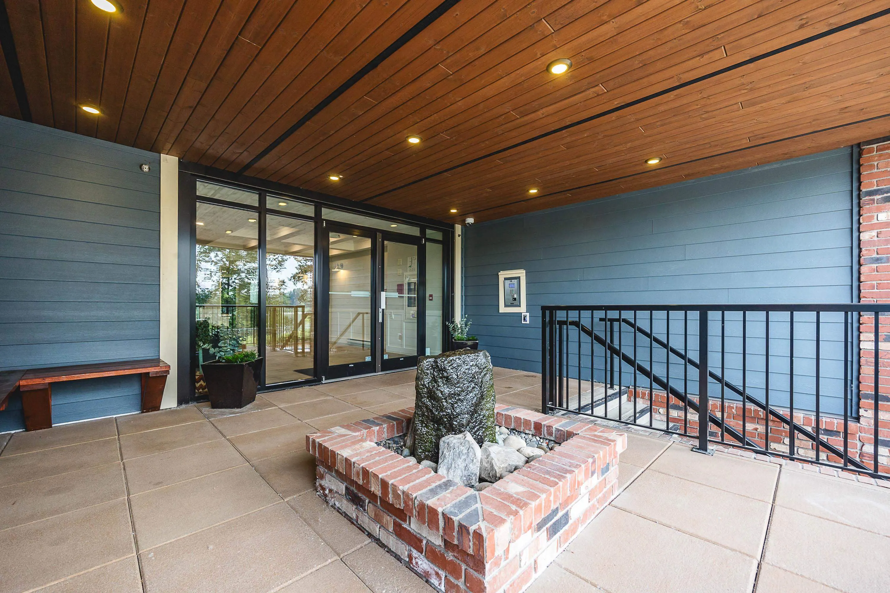 409 22327 River Road