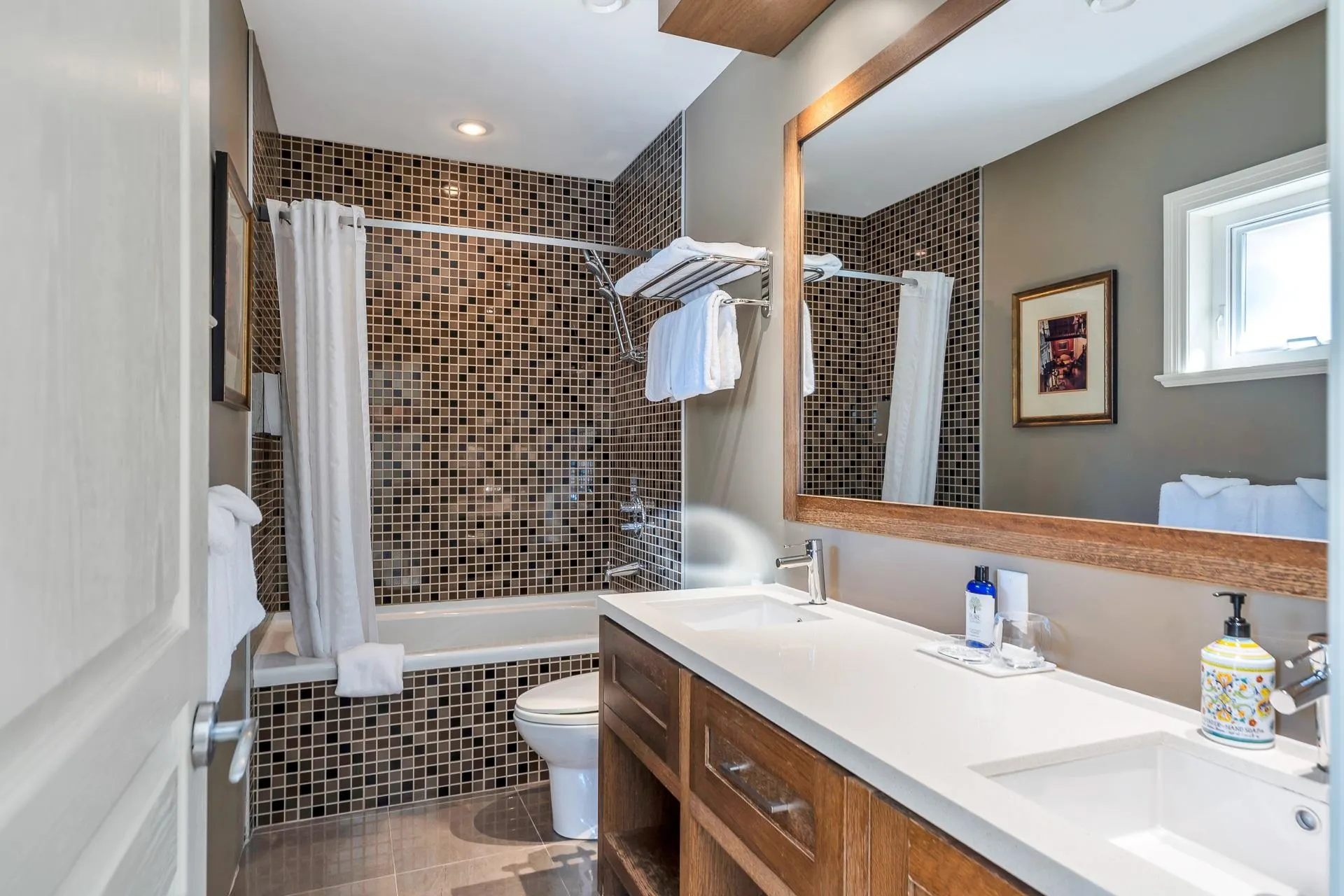 5062 Granville Street