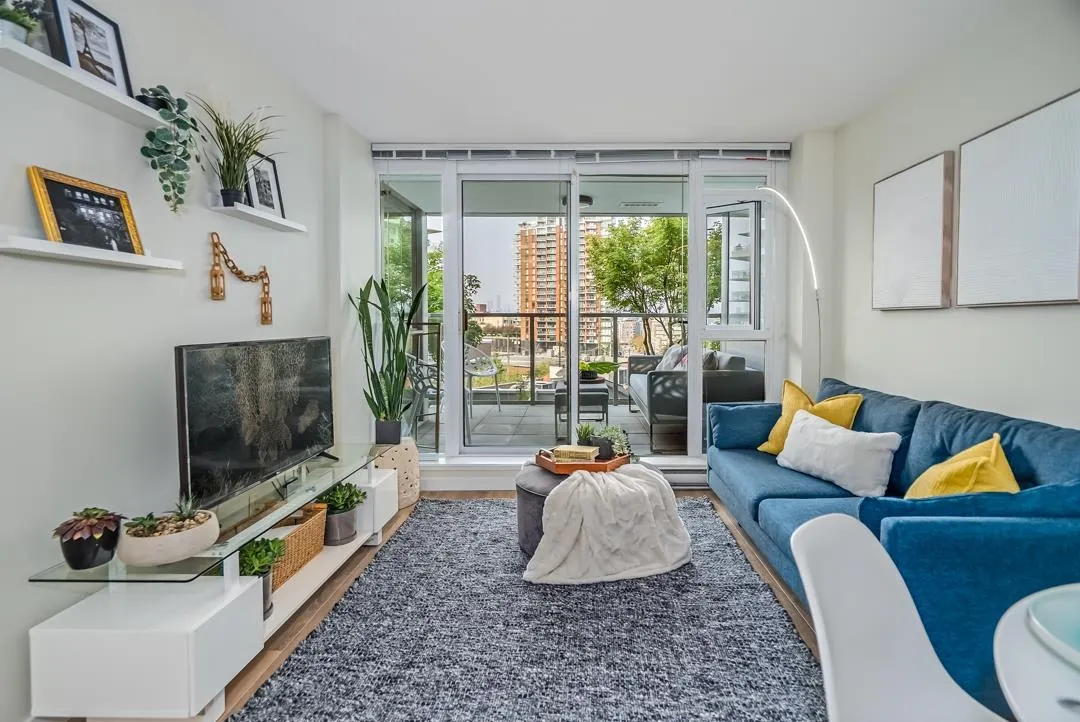 403 2770 Sophia Street