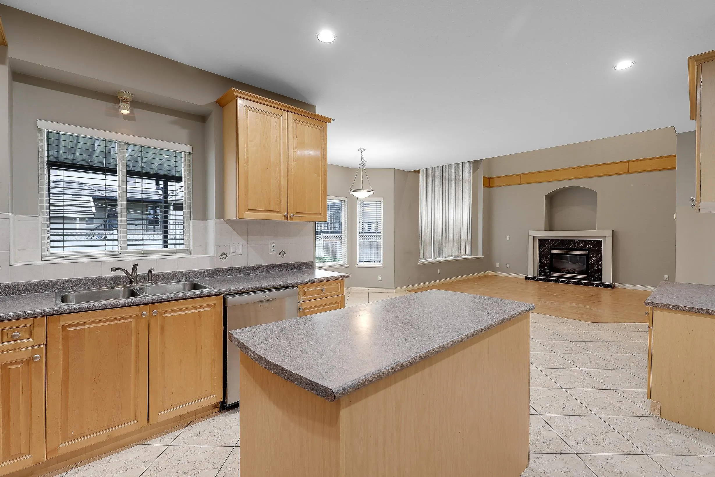 8333 146th Street