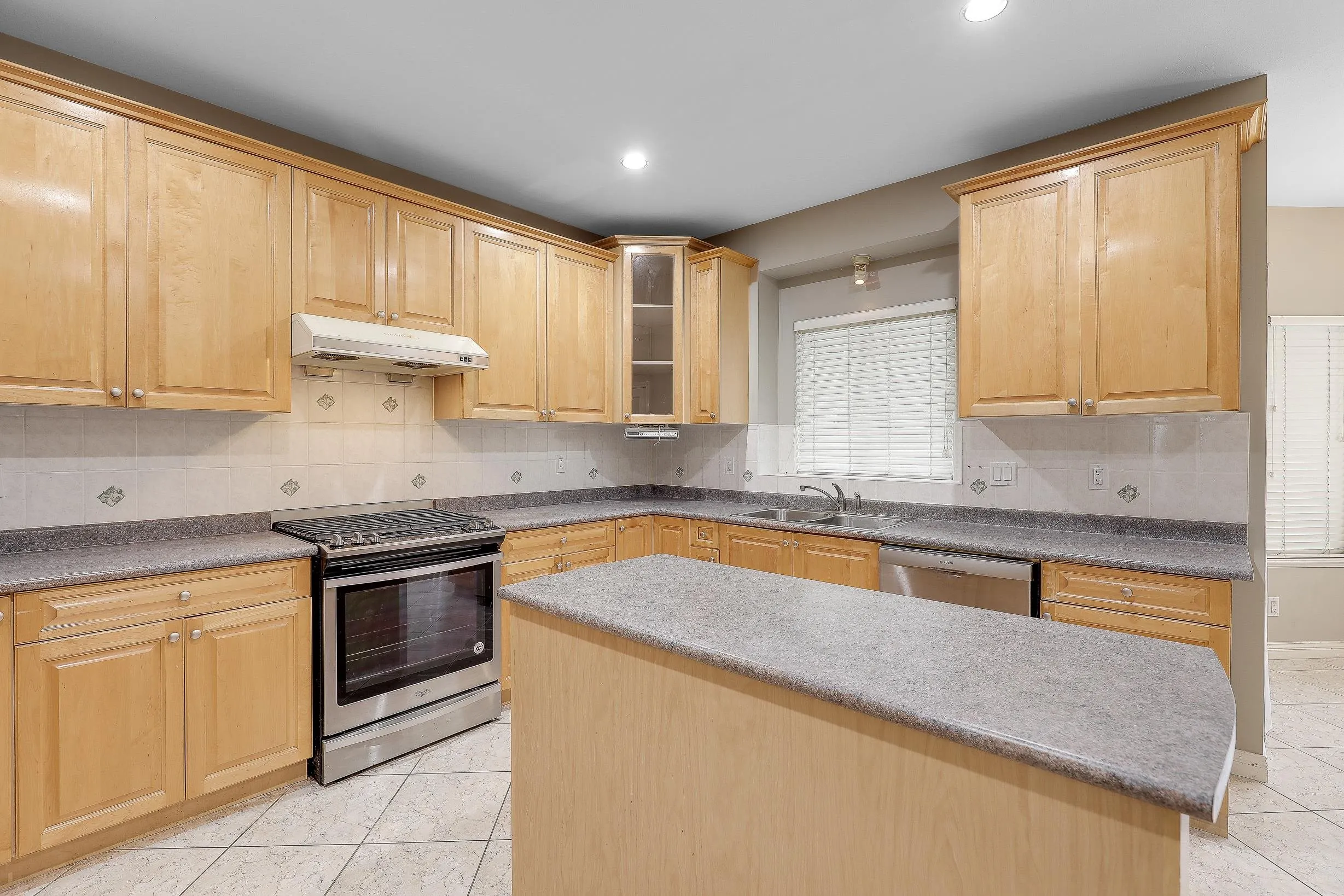 8333 146th Street