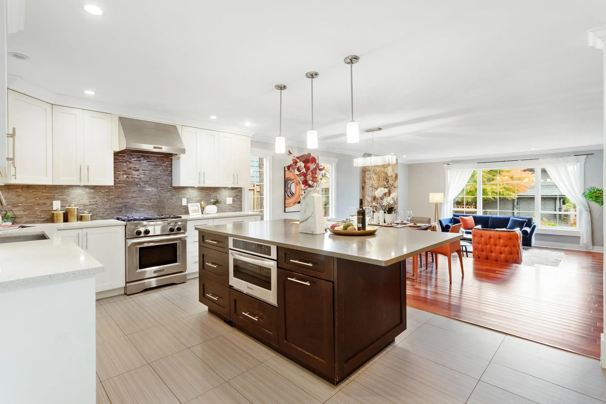 733 Kingfisher Place