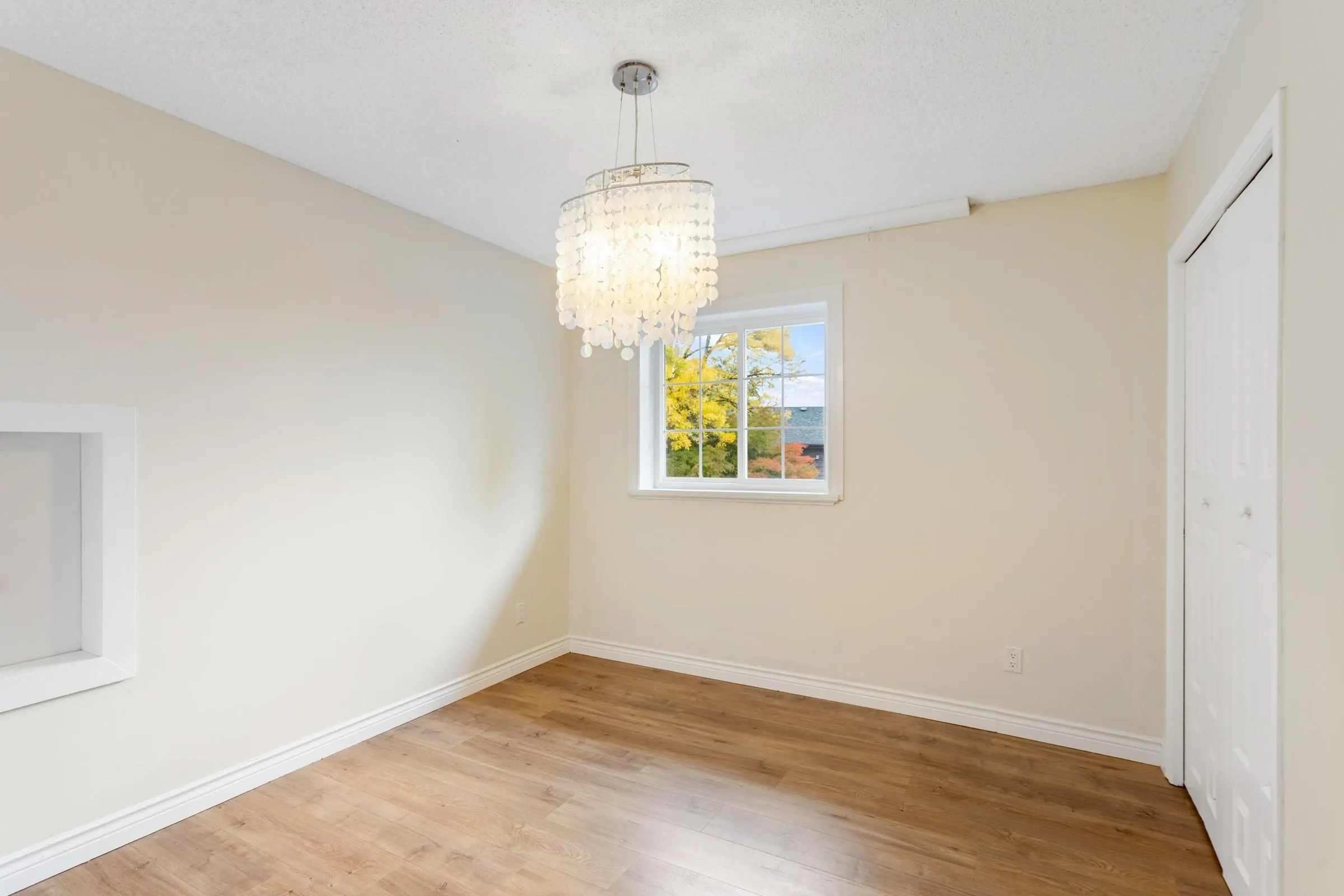 733 Kingfisher Place