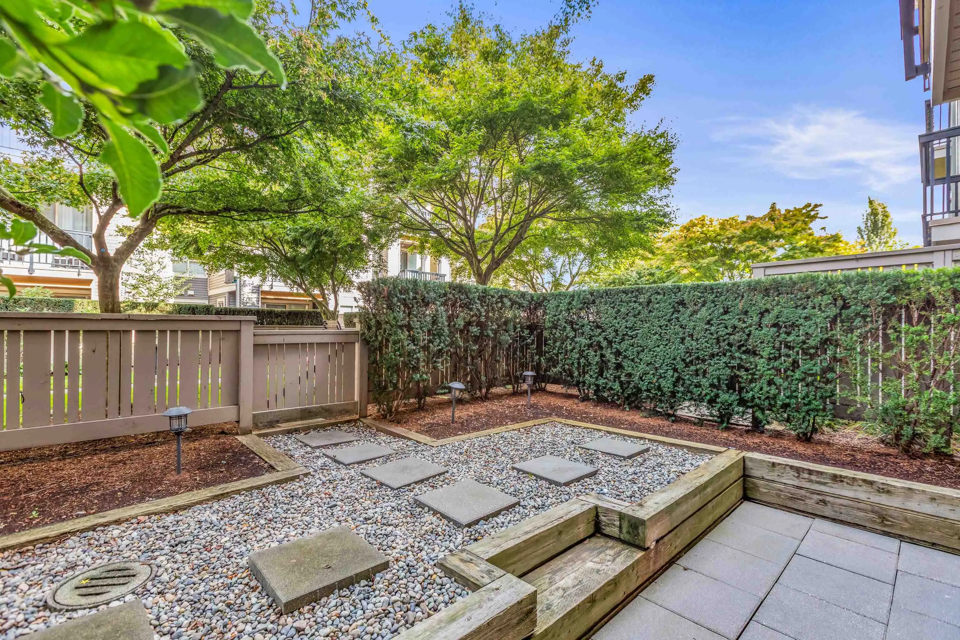 117 21009 56 Avenue