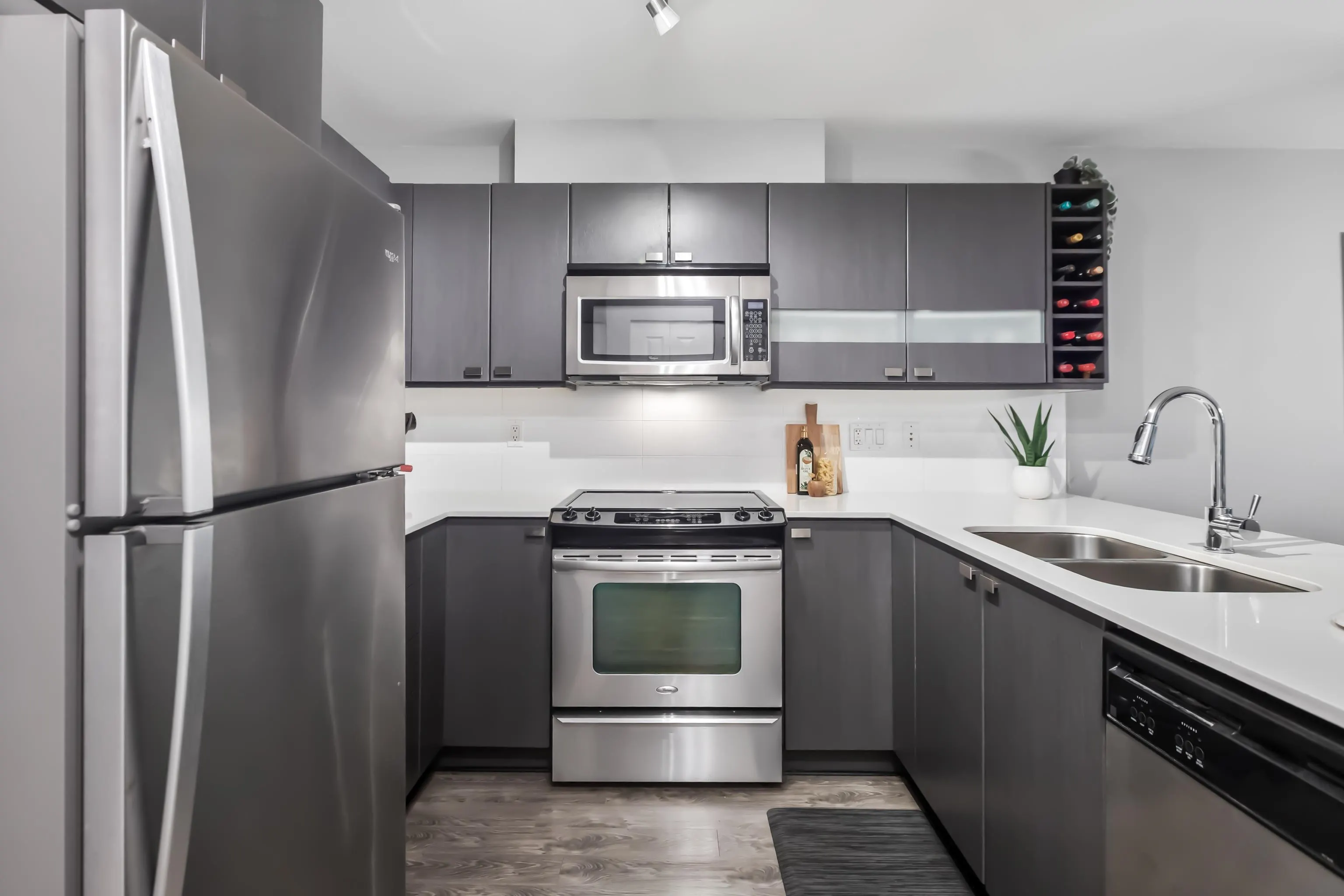 117 21009 56 Avenue