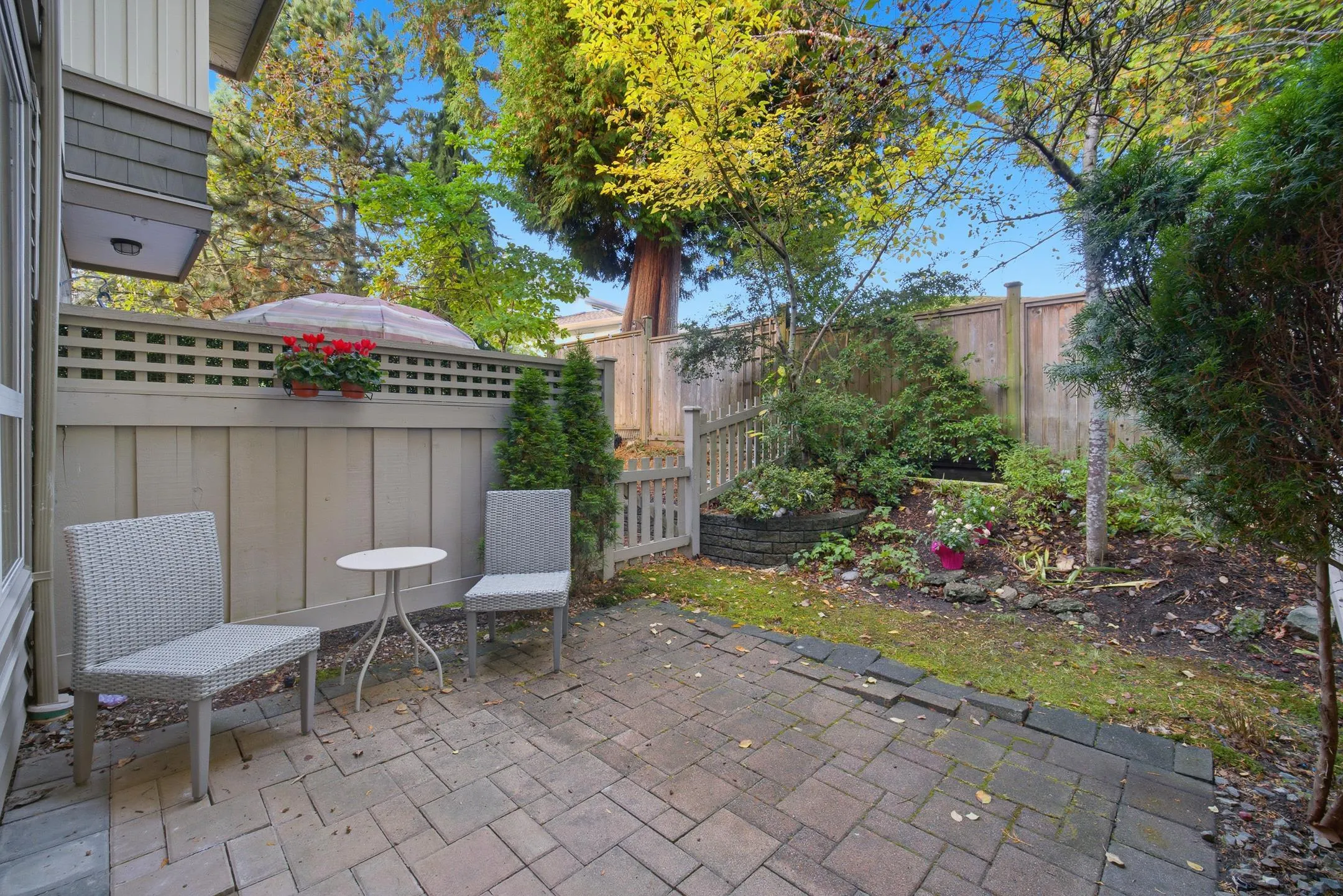 46 15353 100 Avenue