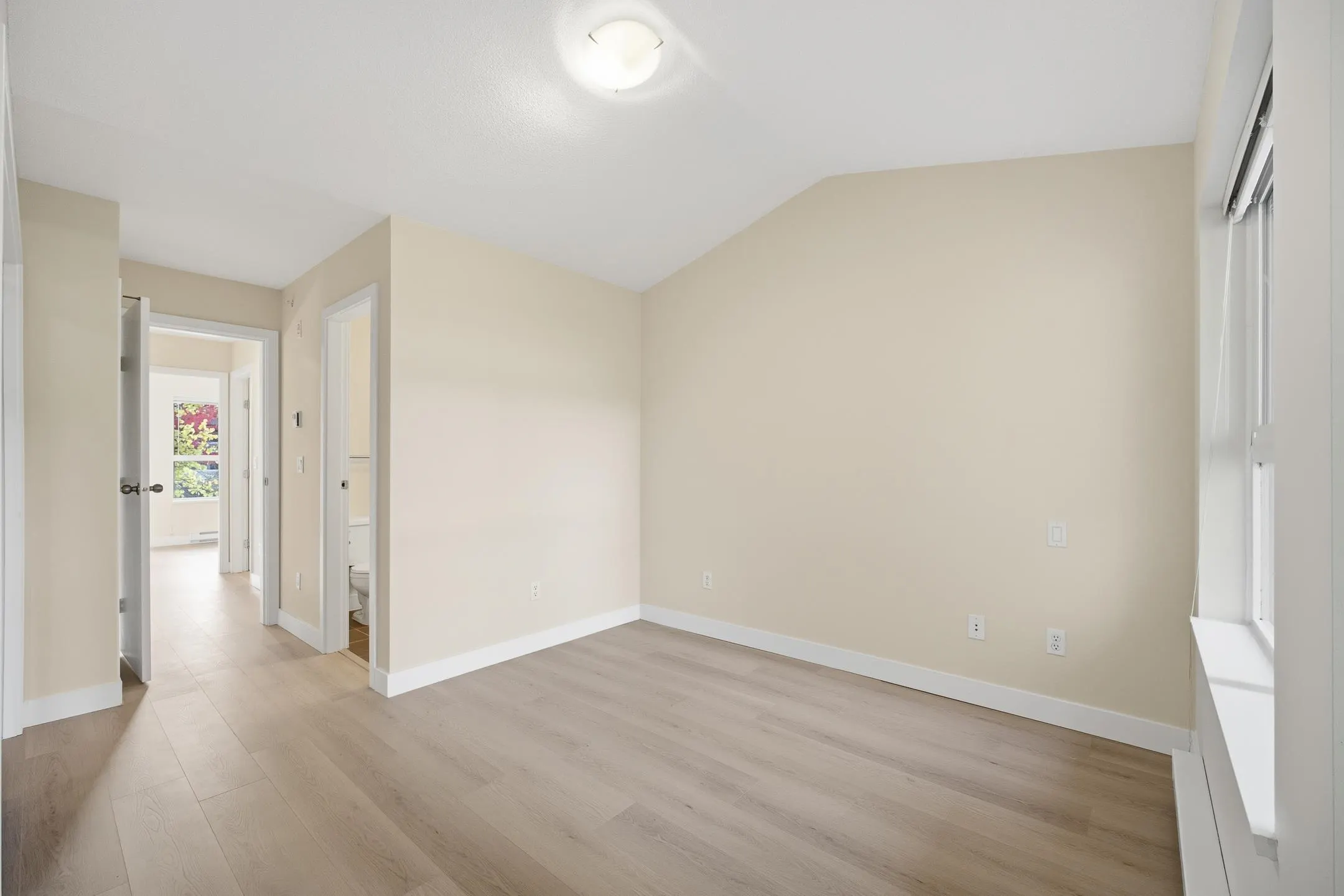 46 15353 100 Avenue
