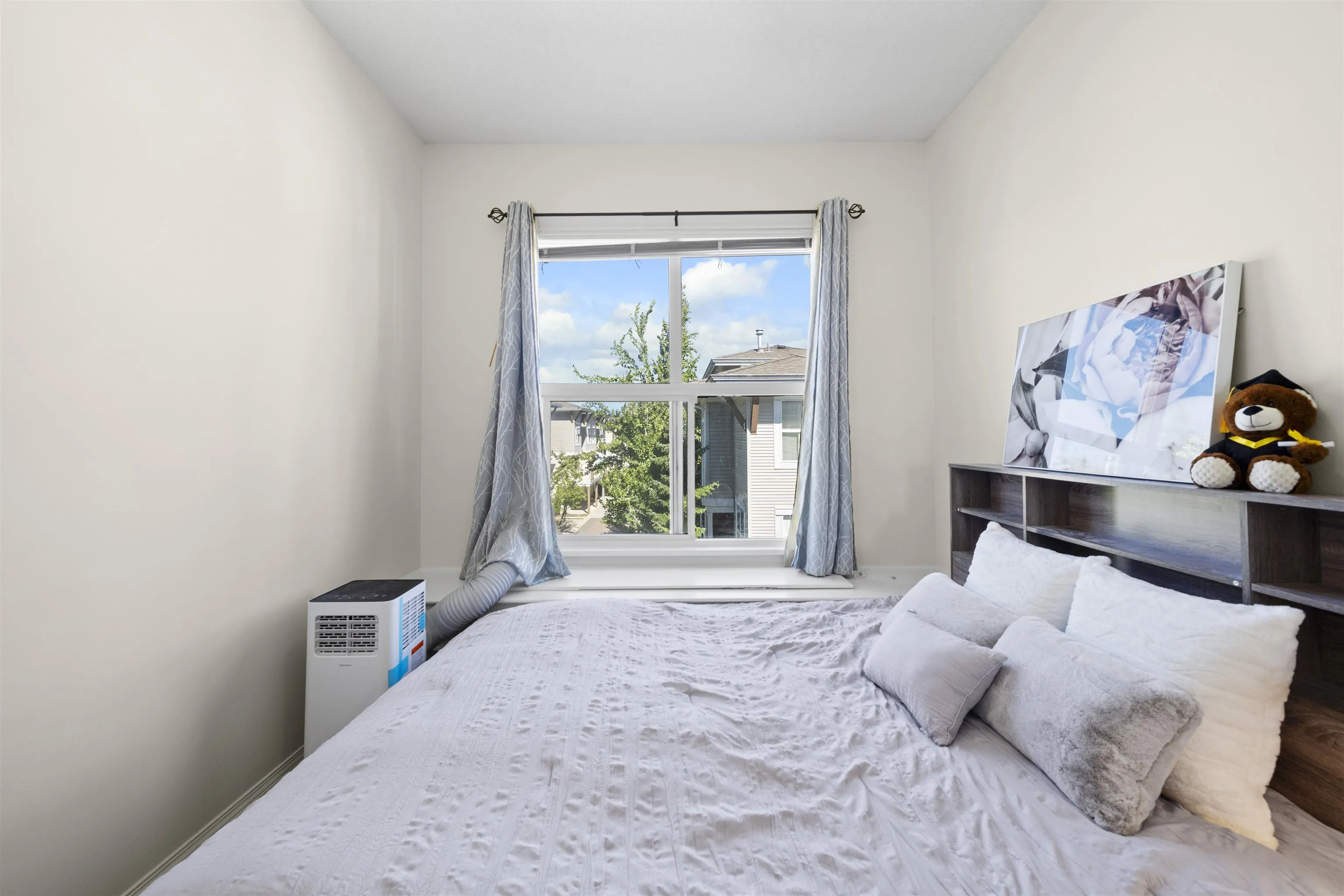 3 7111 Lynnwood Drive