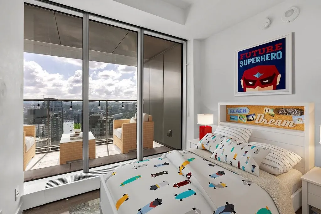 4208 1480 Howe Street