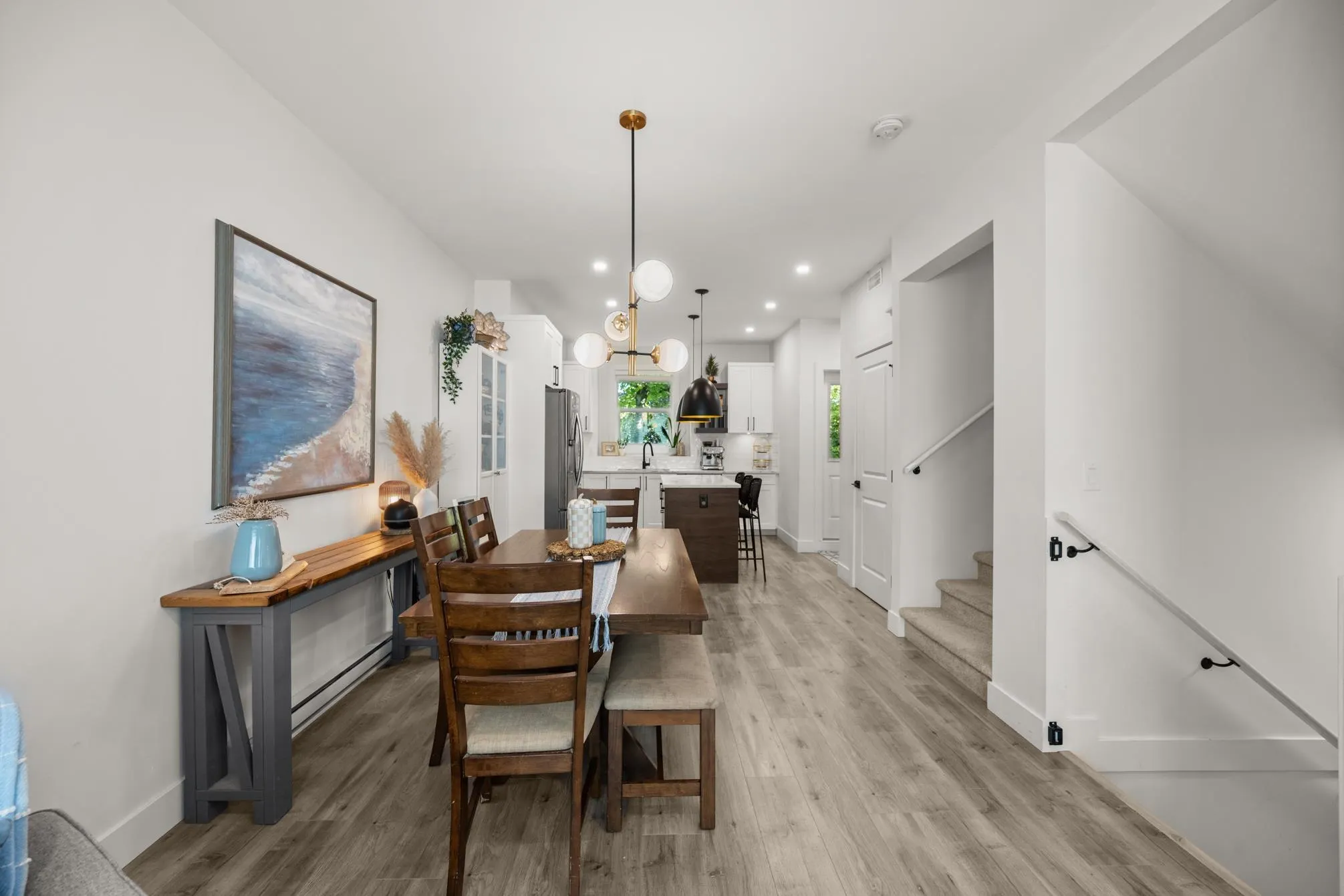 10 27640 Lantern Avenue