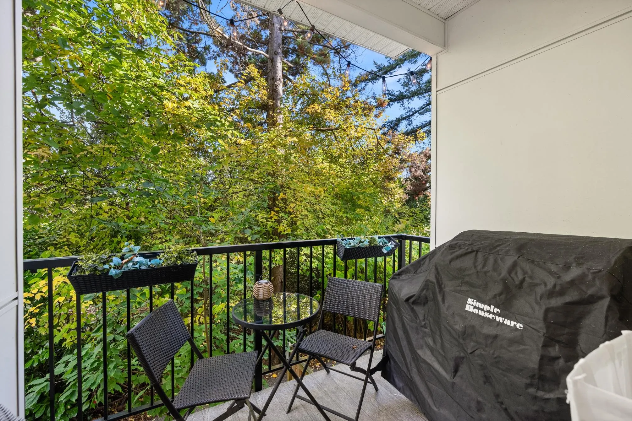 10 27640 Lantern Avenue