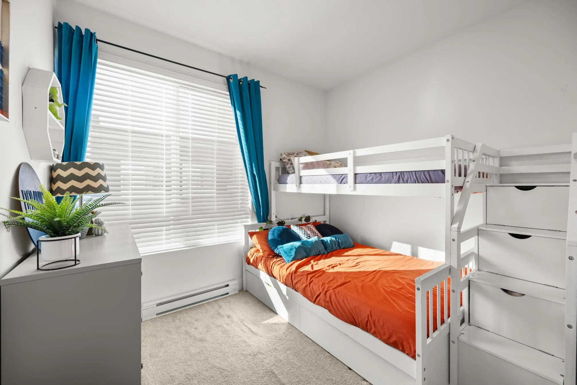 10 27640 Lantern Avenue