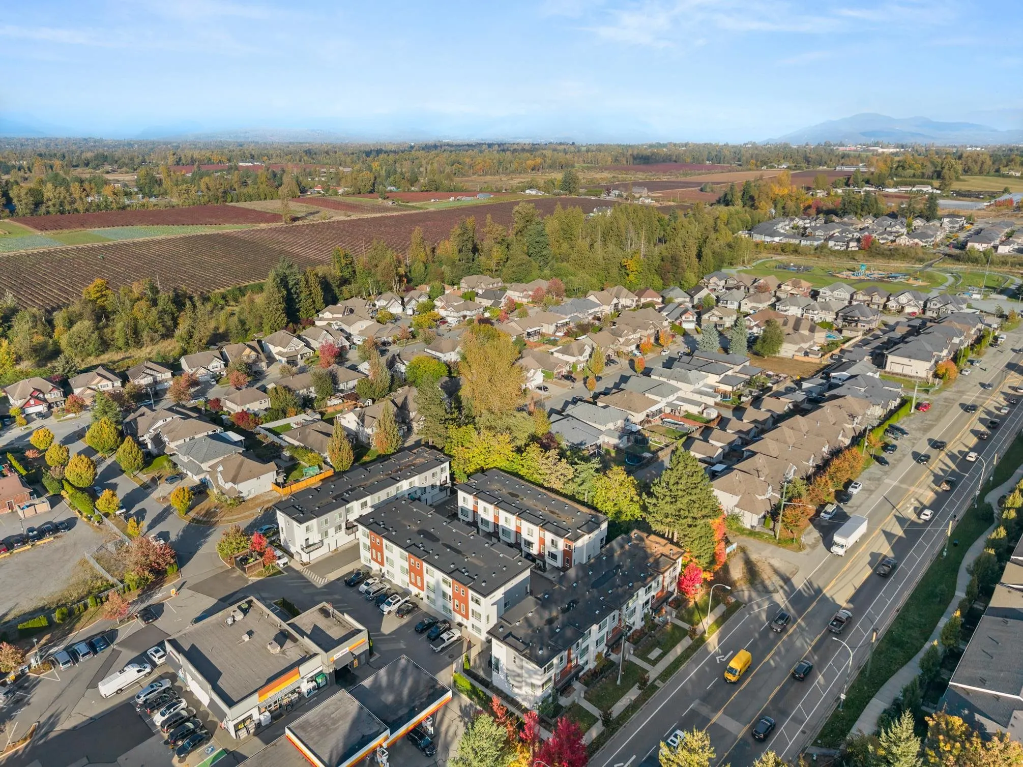 10 27640 Lantern Avenue