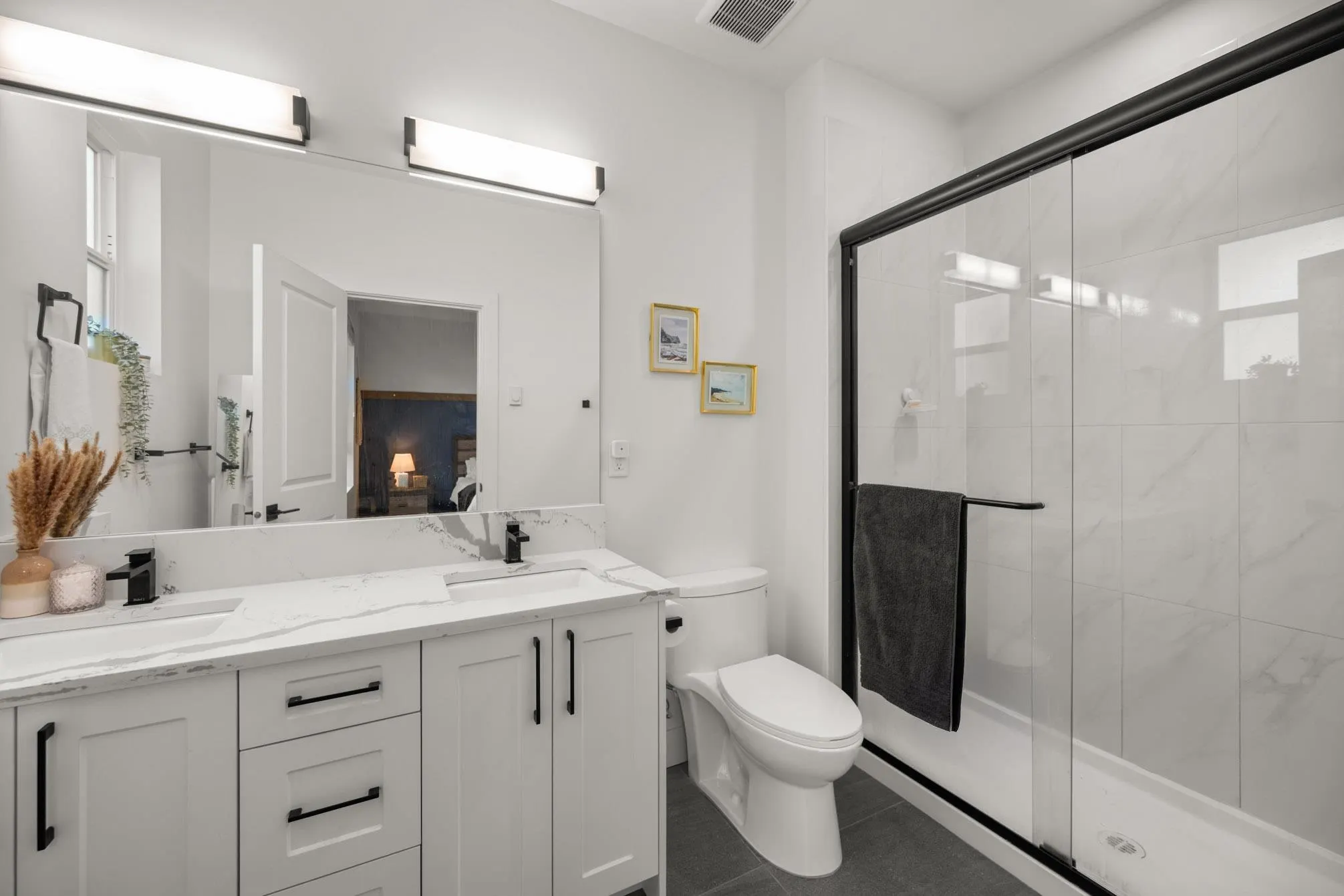 10 27640 Lantern Avenue