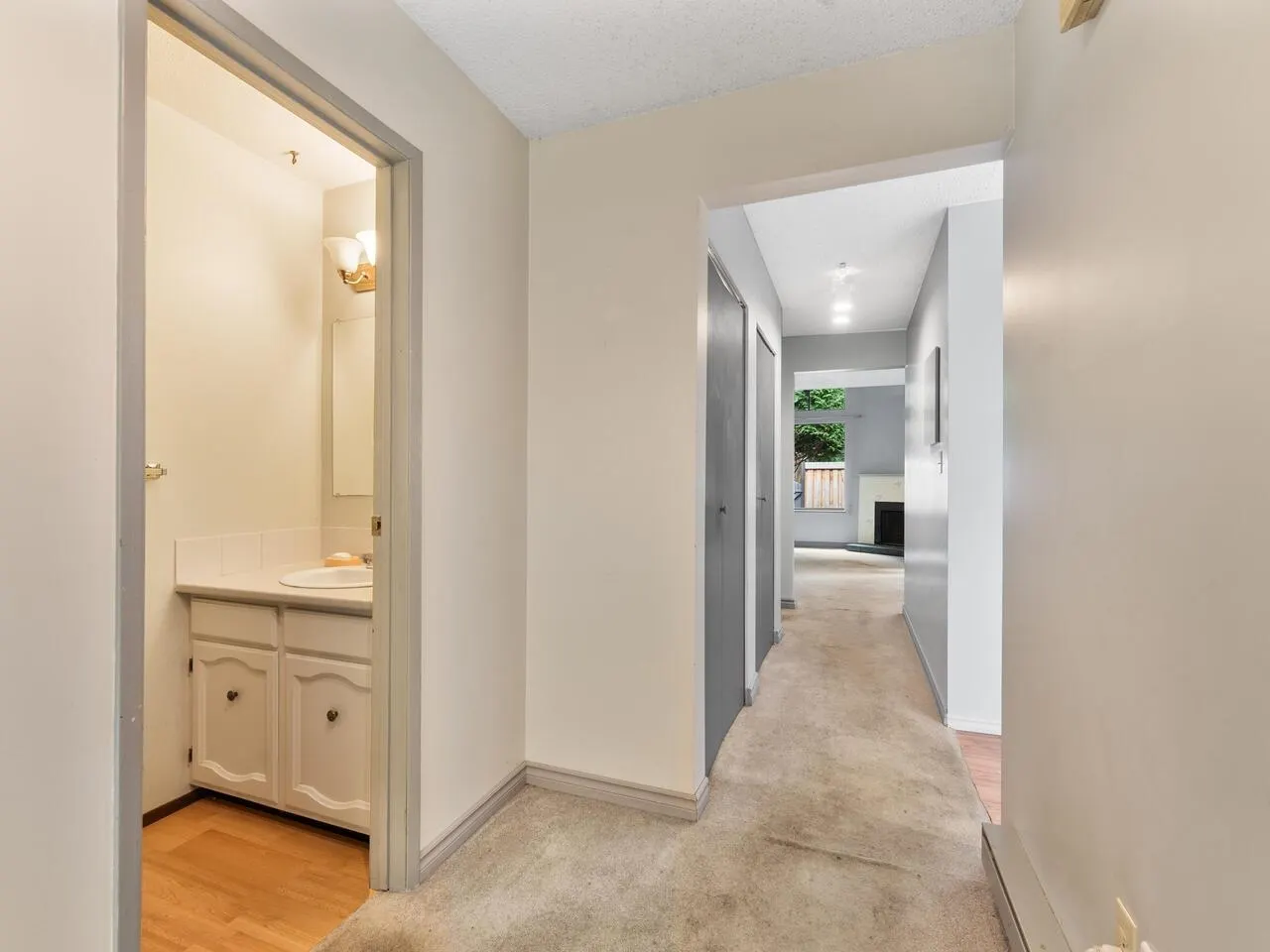 19 3851 Blundell Road