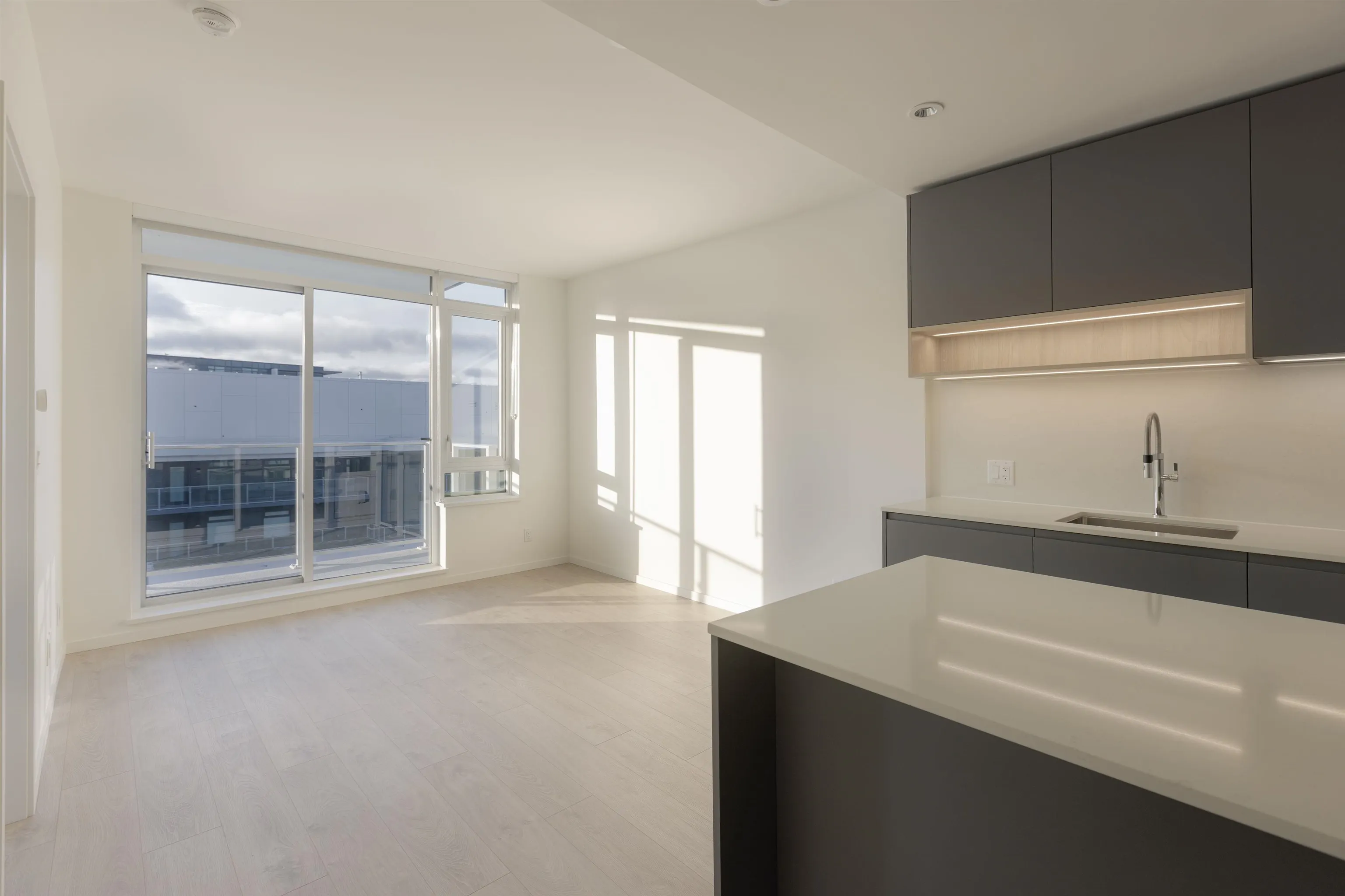1206 6500 Minoru Boulevard