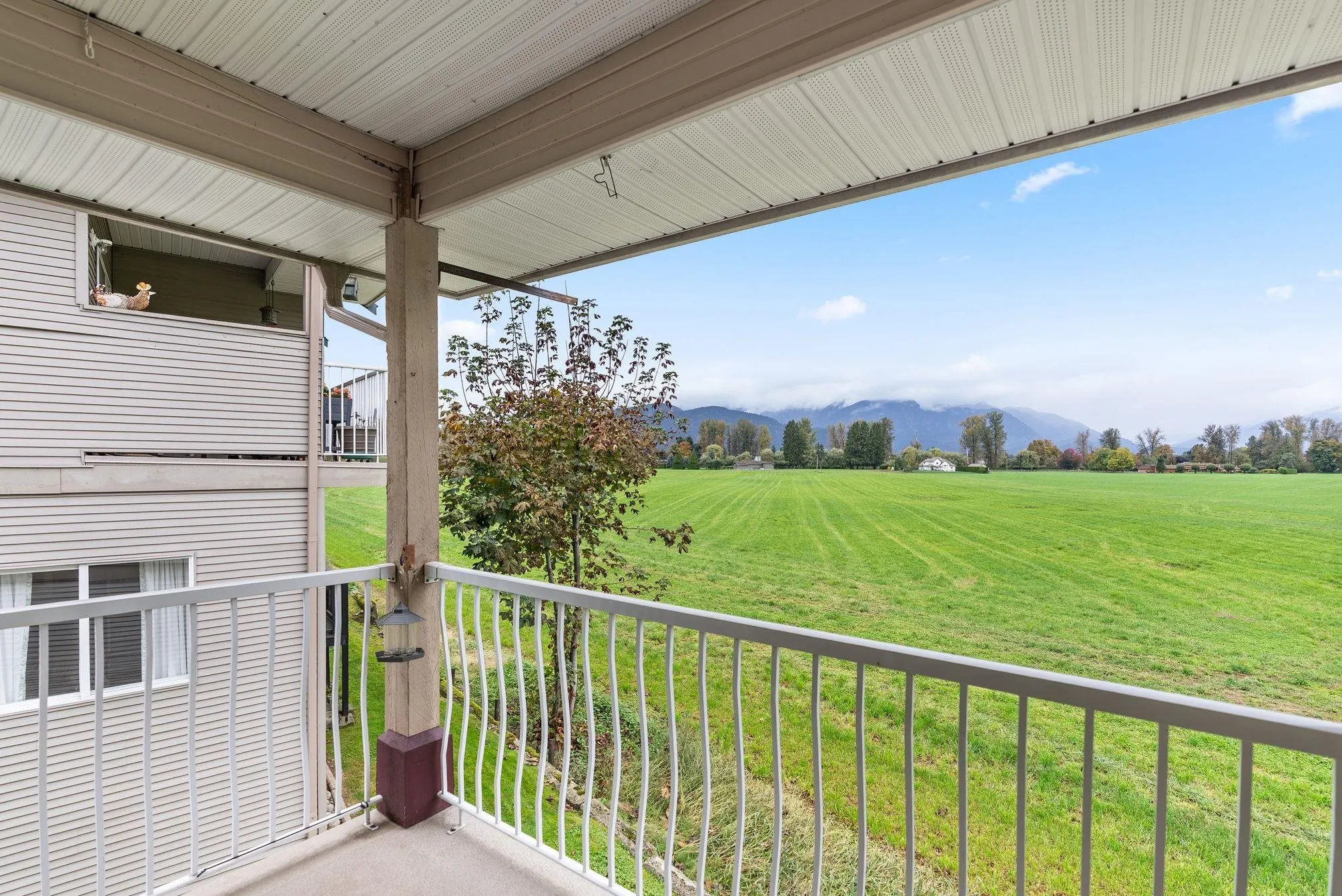 12 47470 Chartwell Drive