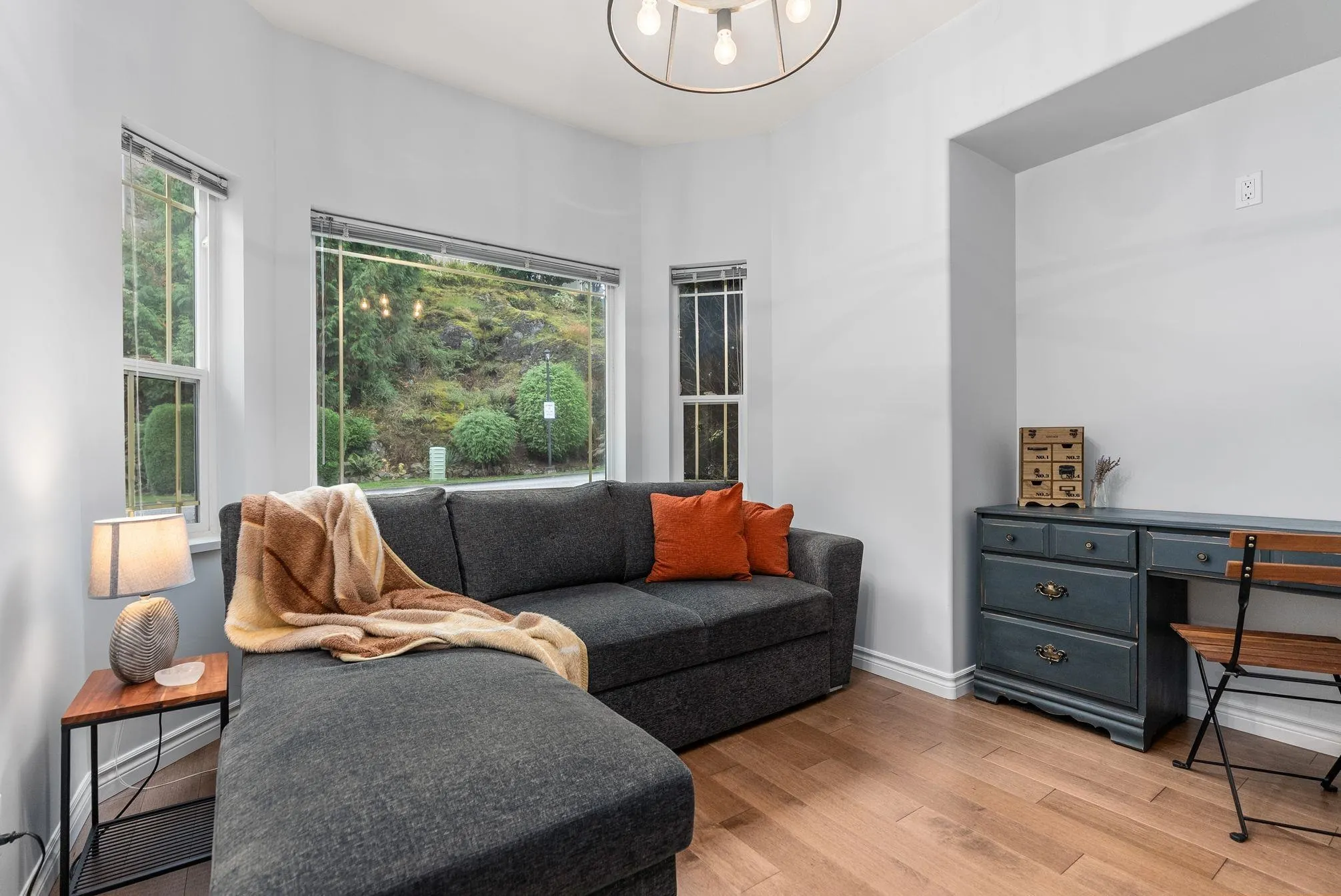 12 47470 Chartwell Drive