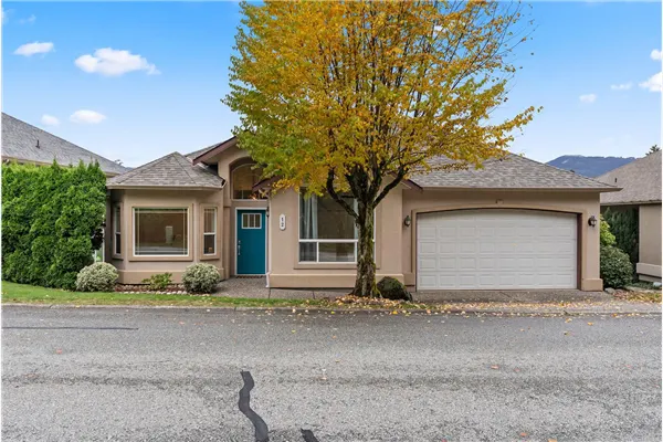 12 47470 Chartwell Drive