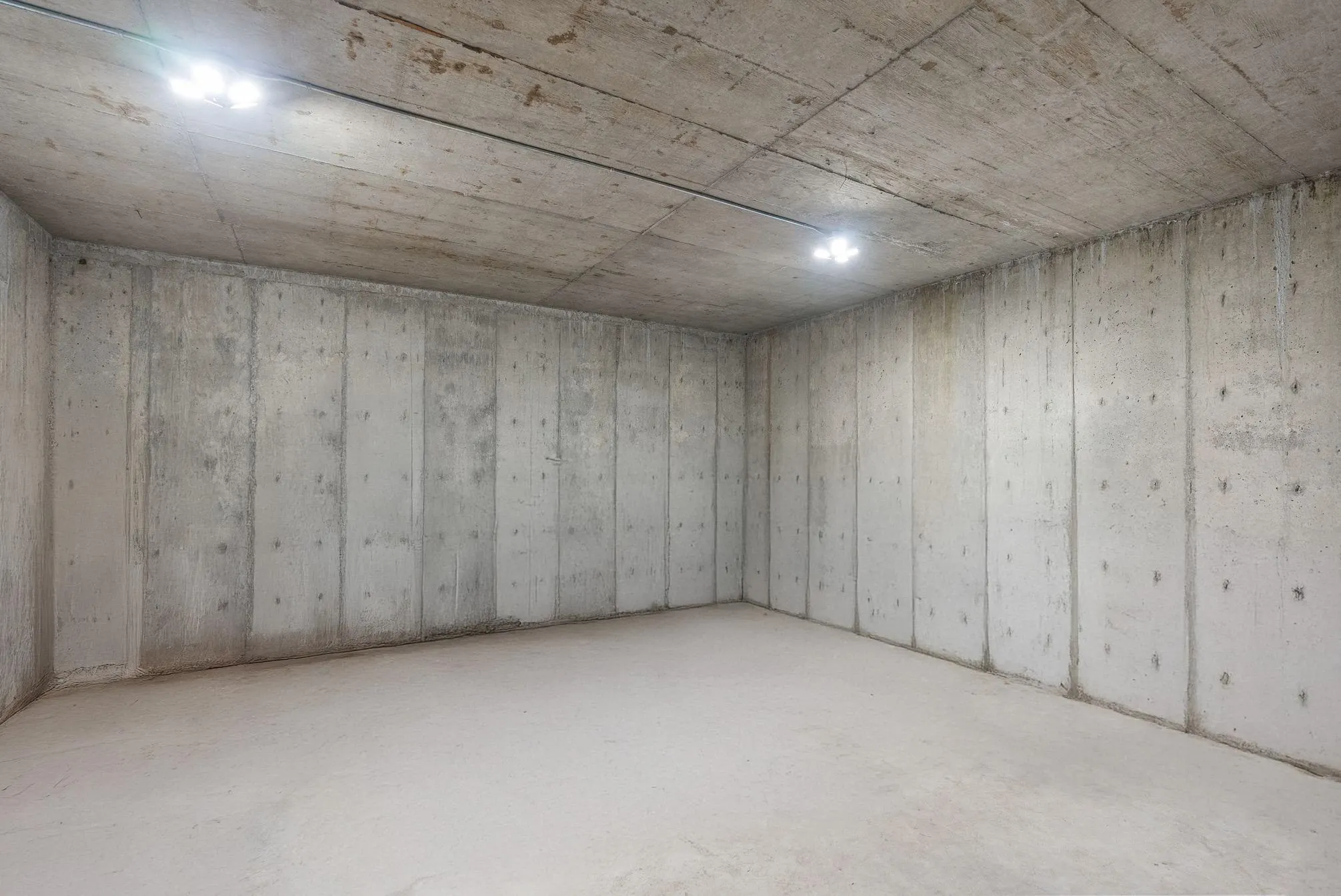 12 47470 Chartwell Drive