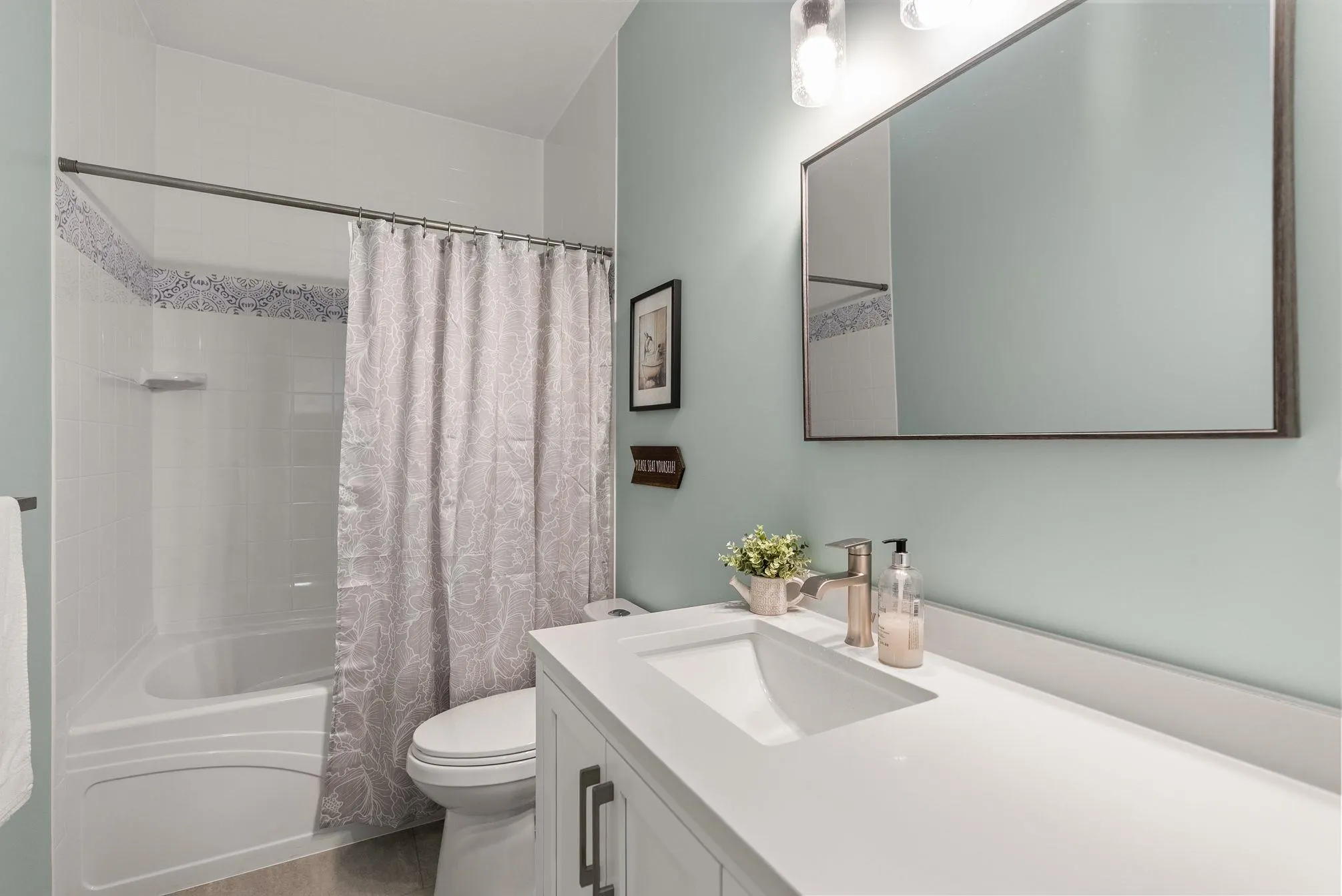 12 47470 Chartwell Drive