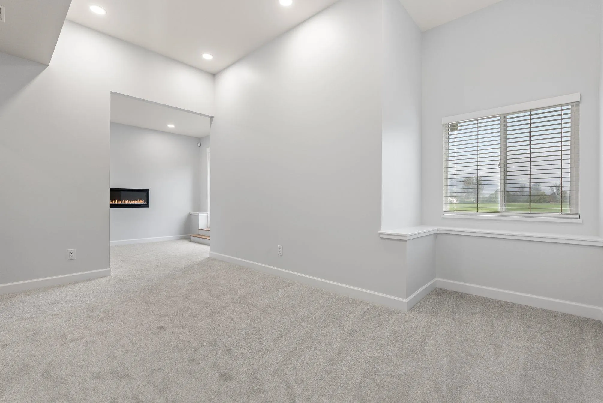 12 47470 Chartwell Drive