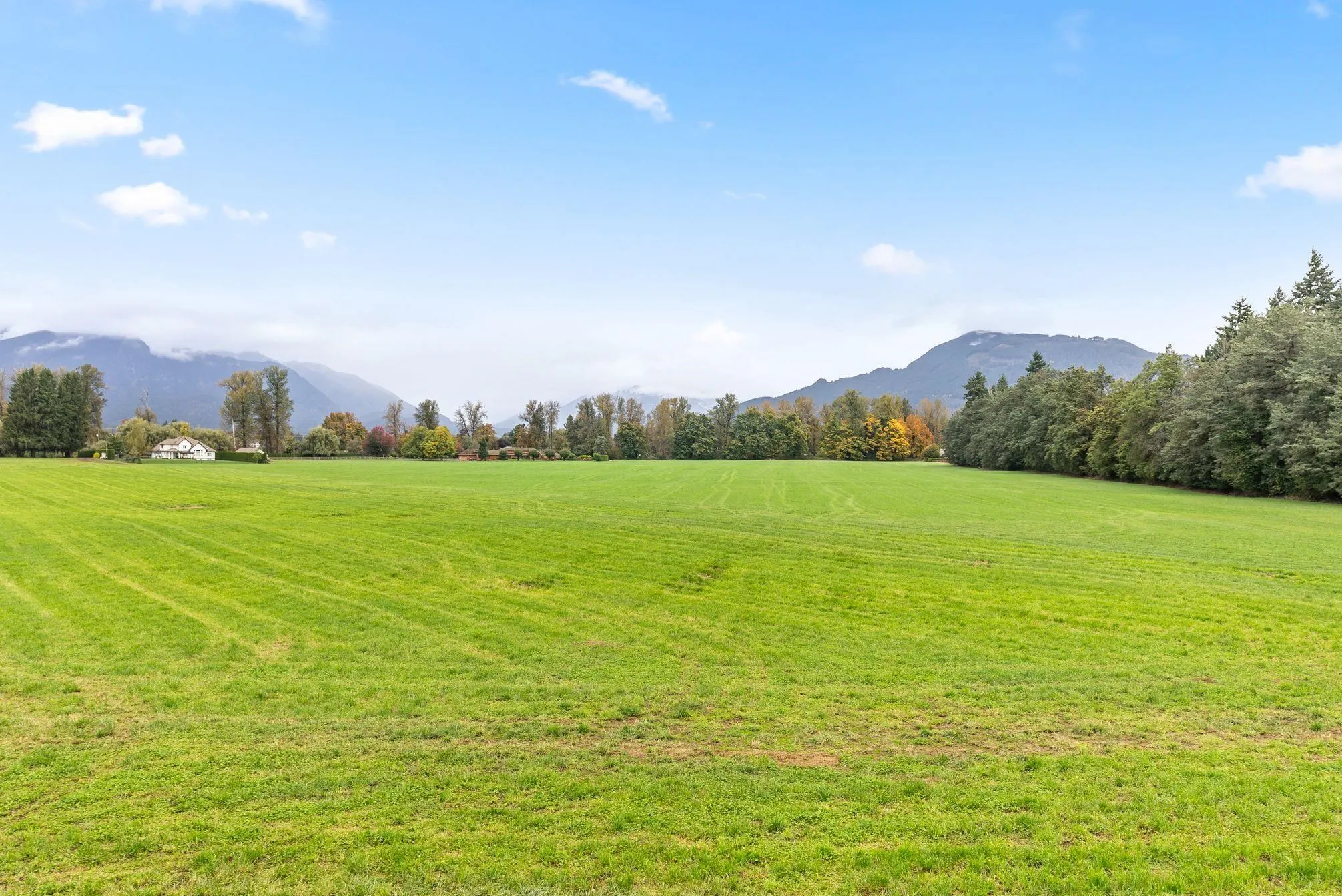 12 47470 Chartwell Drive