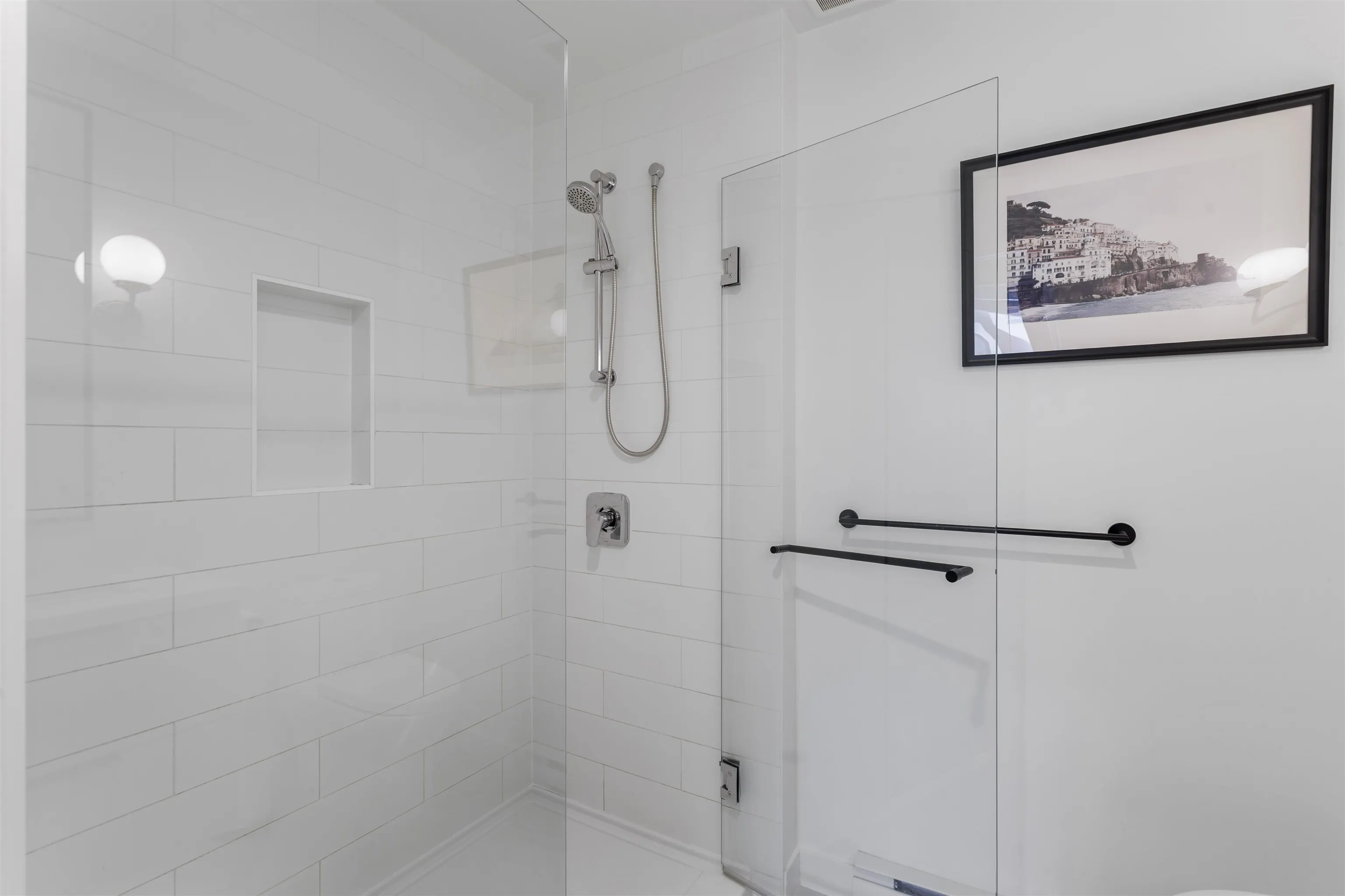 301 3018 St George Street