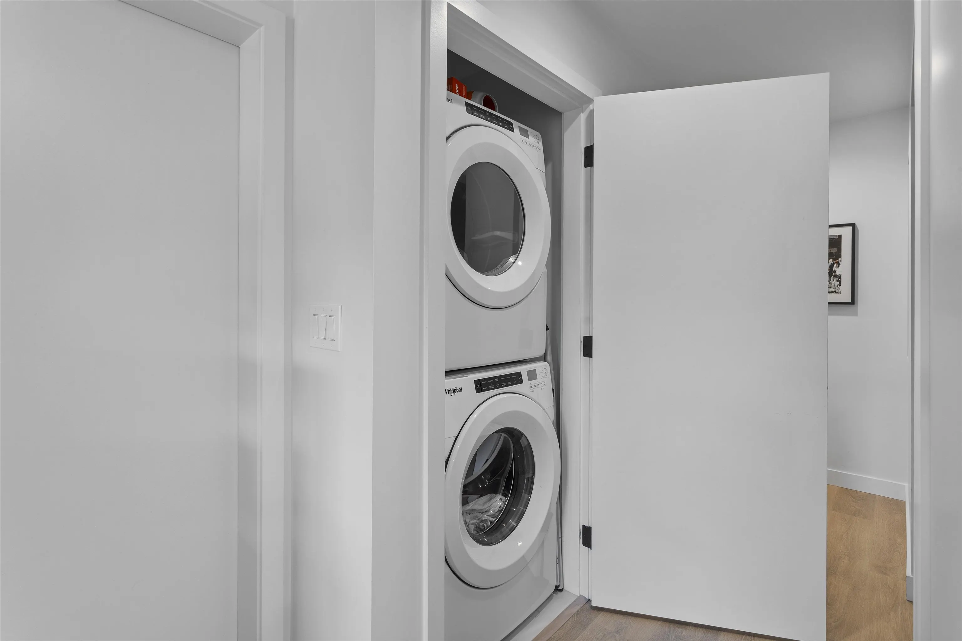 301 3018 St George Street