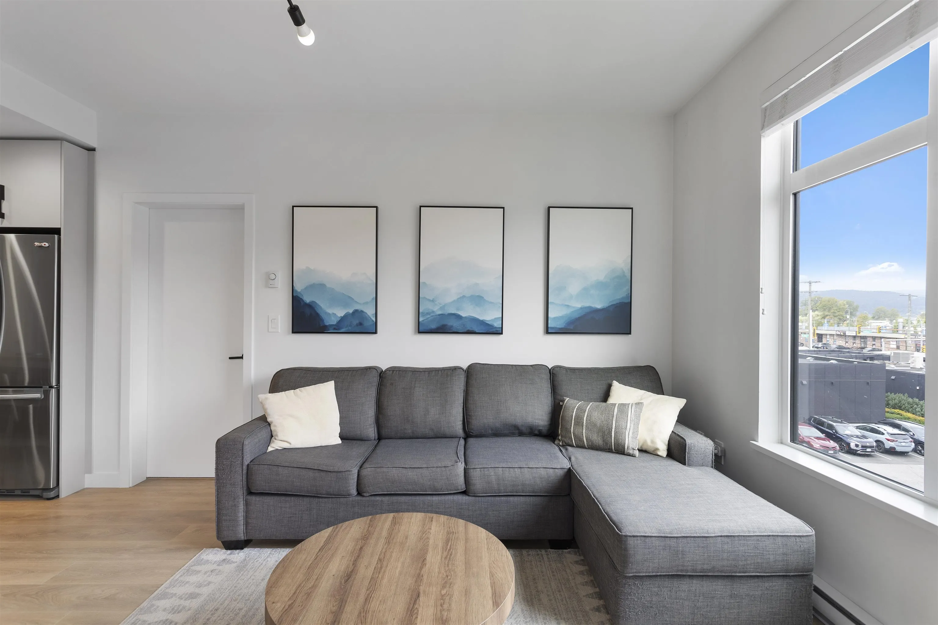 301 3018 St George Street