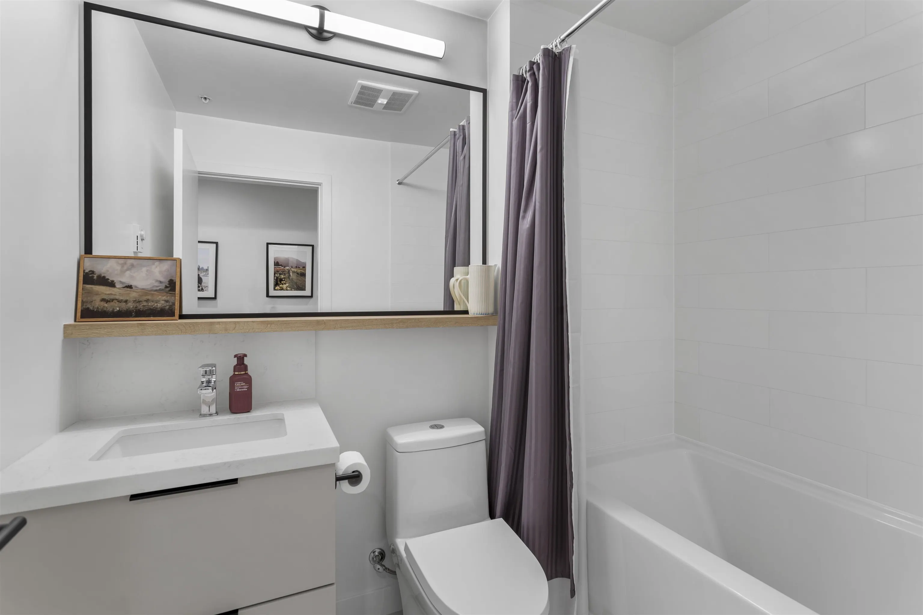 301 3018 St George Street