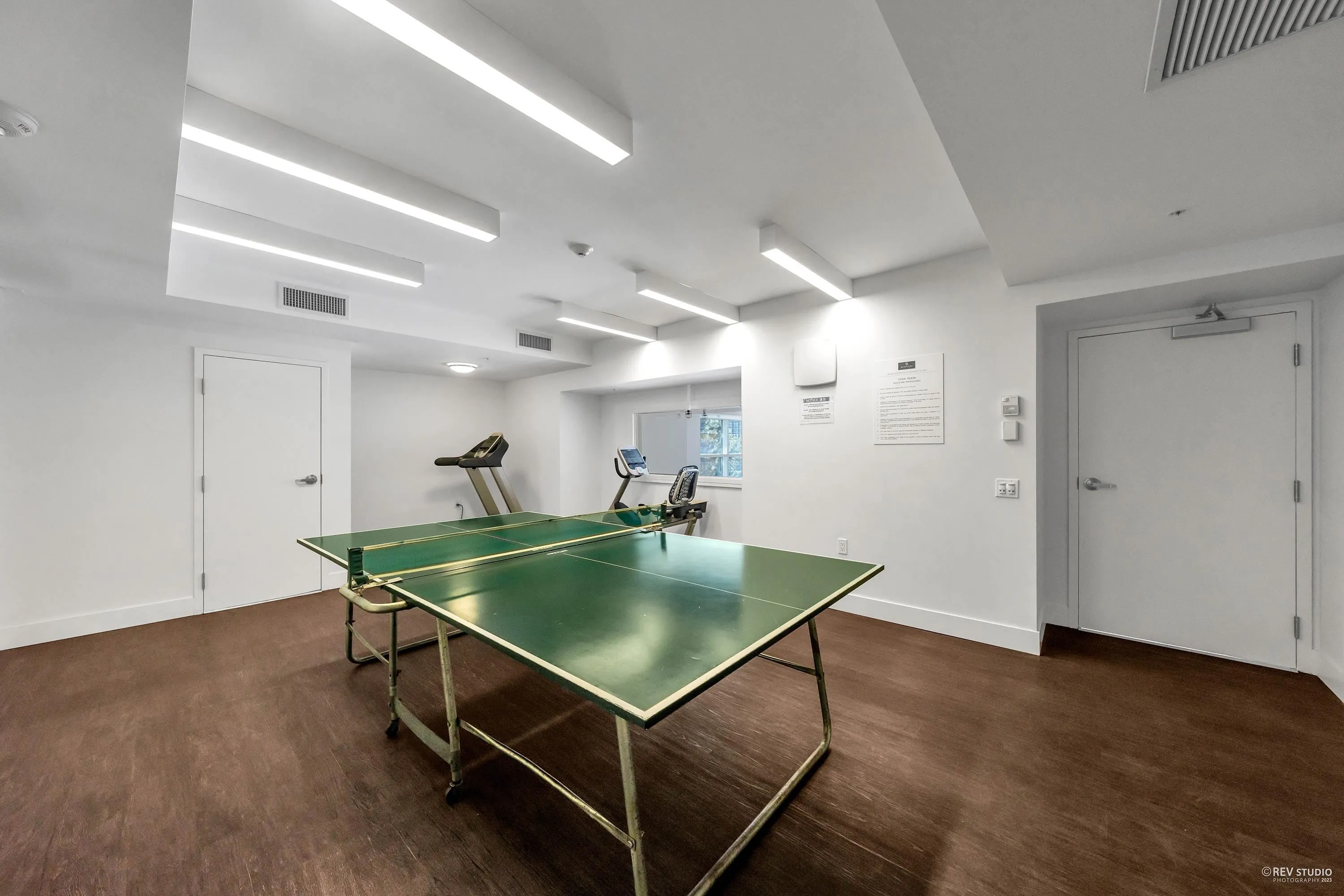 1007 5233 Gilbert Road