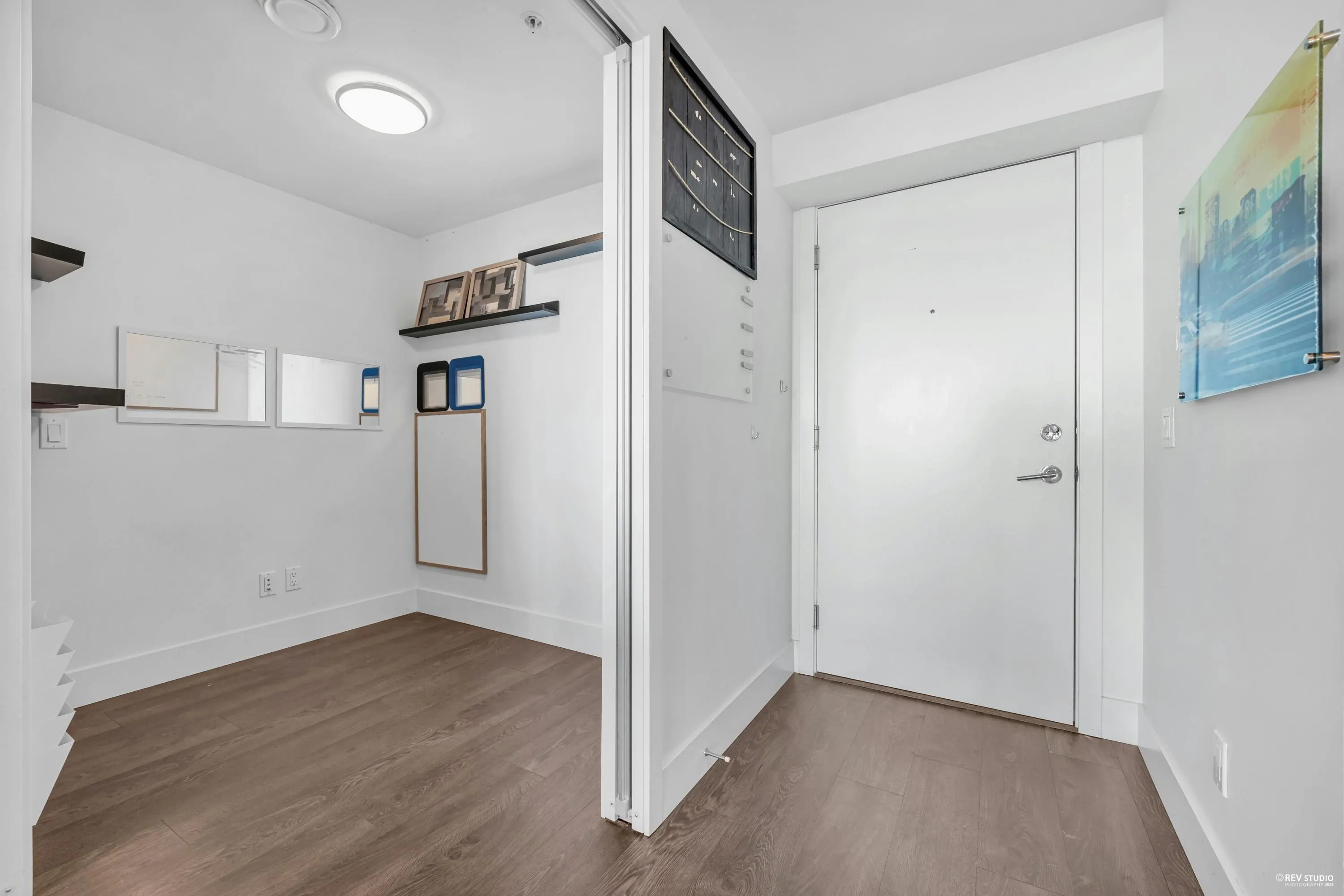 1007 5233 Gilbert Road