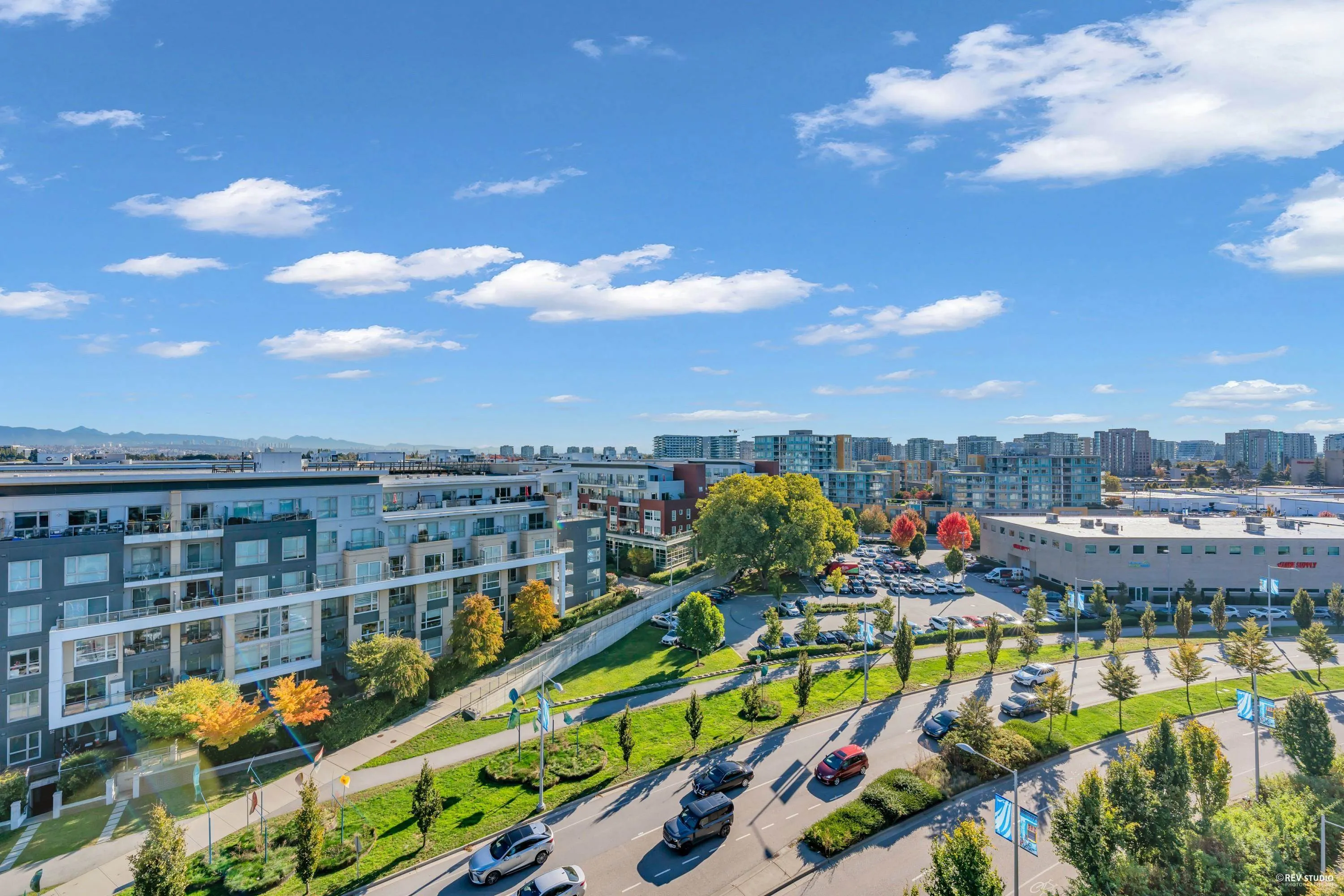 1007 5233 Gilbert Road