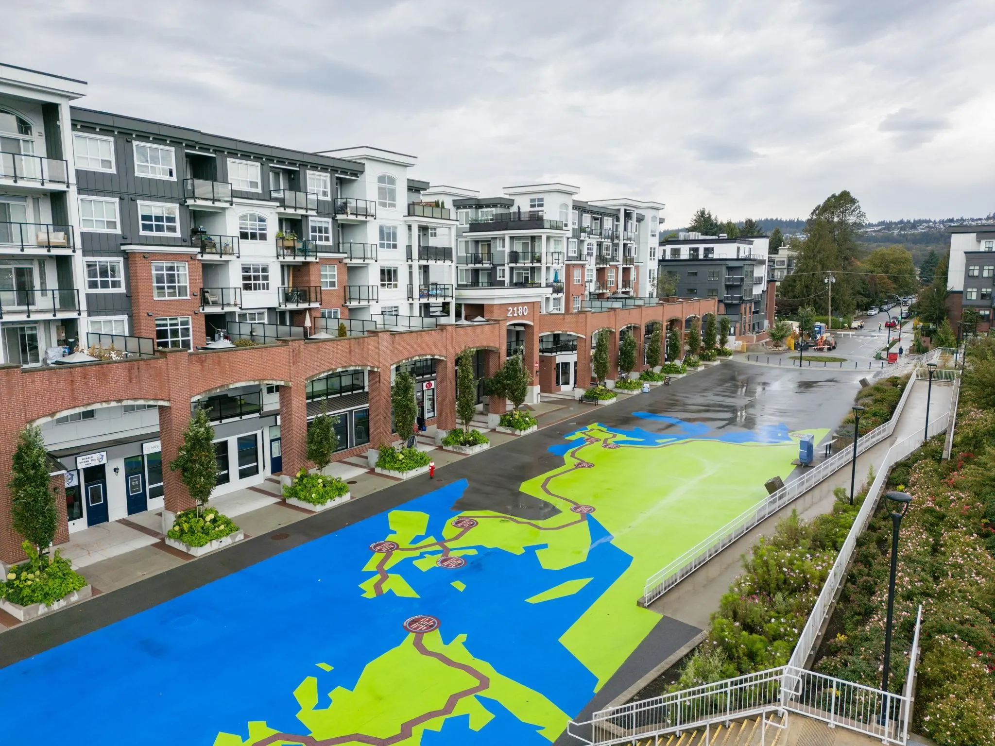 4308 2180 Kelly Avenue