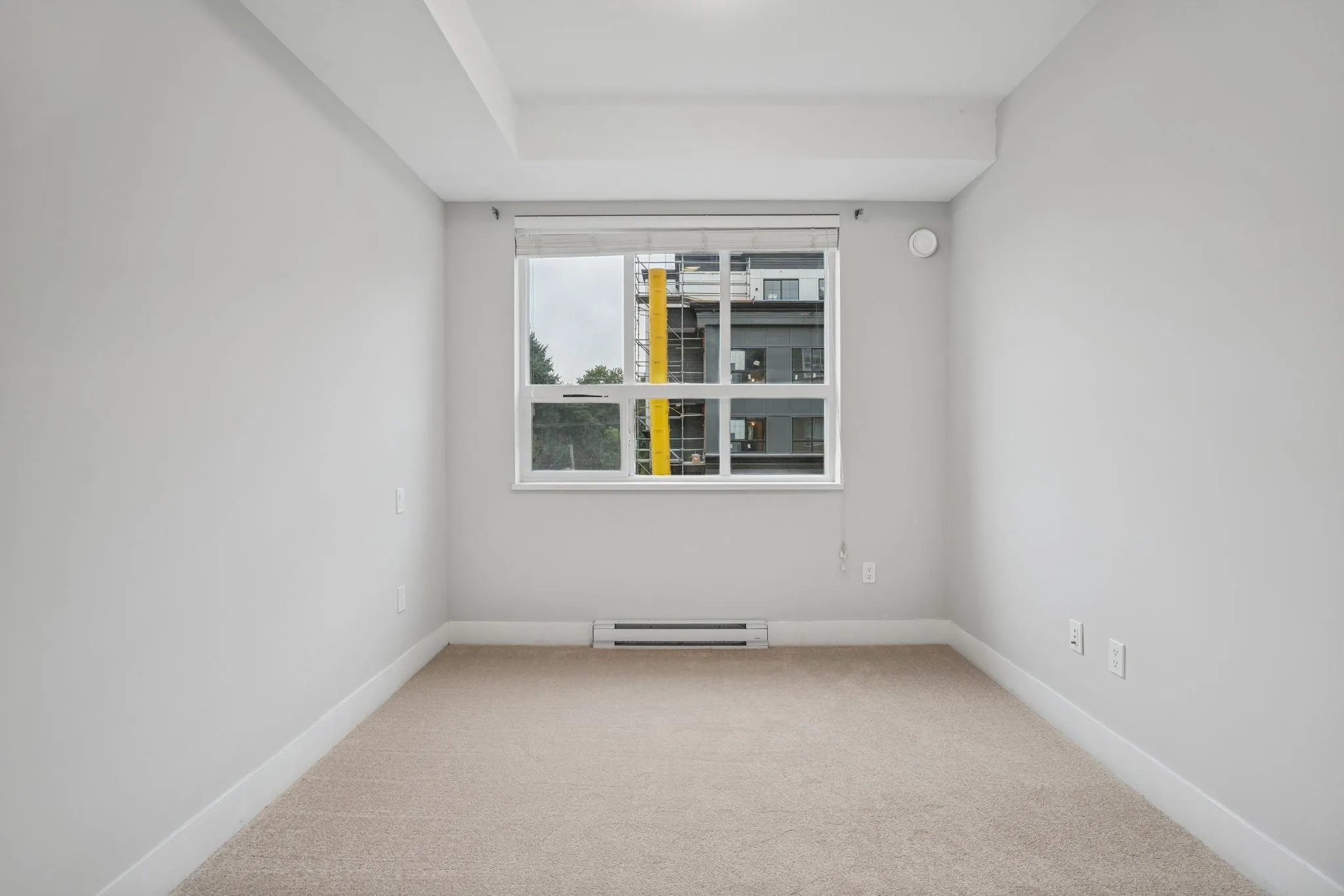 4308 2180 Kelly Avenue