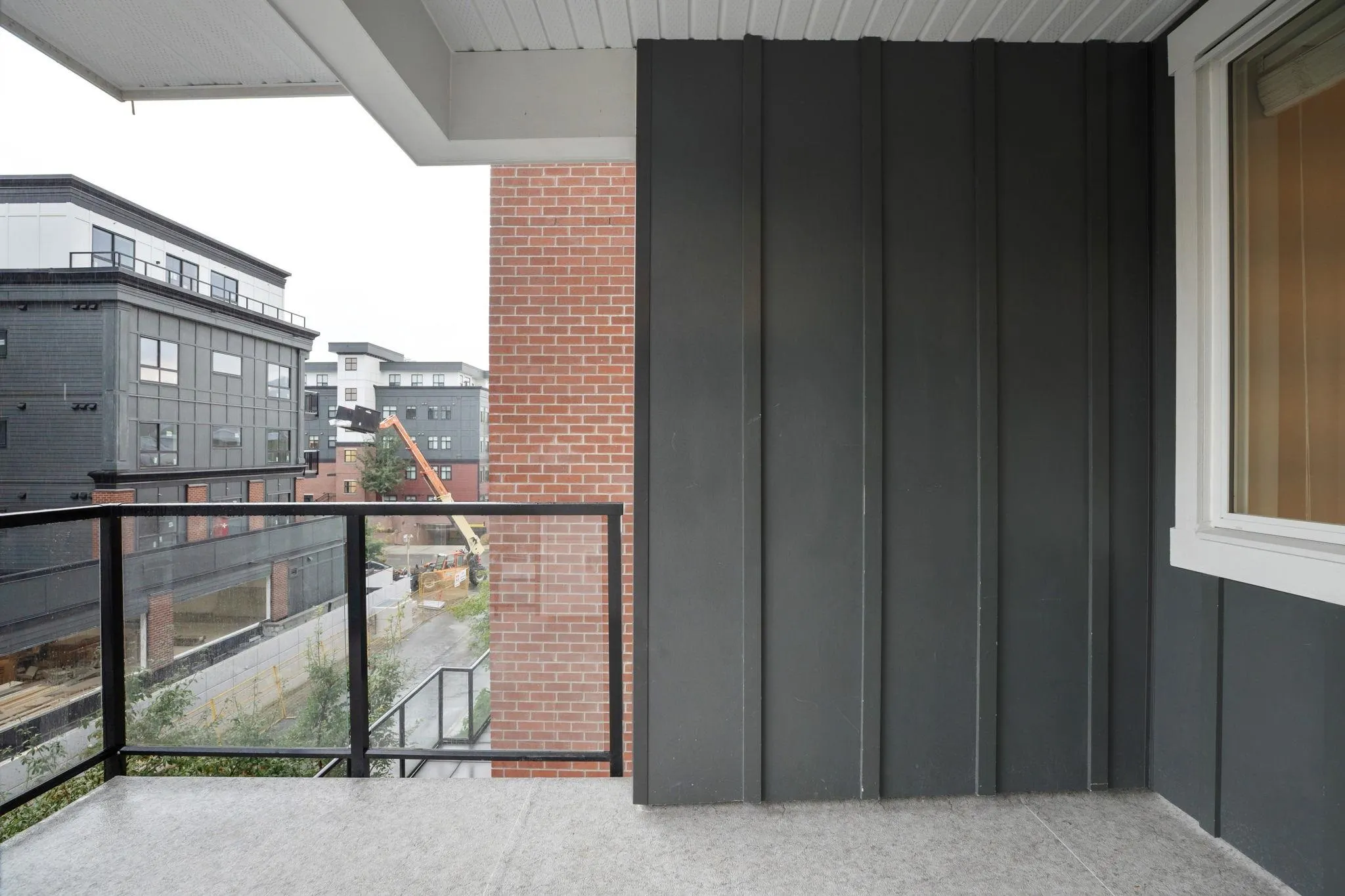 4308 2180 Kelly Avenue