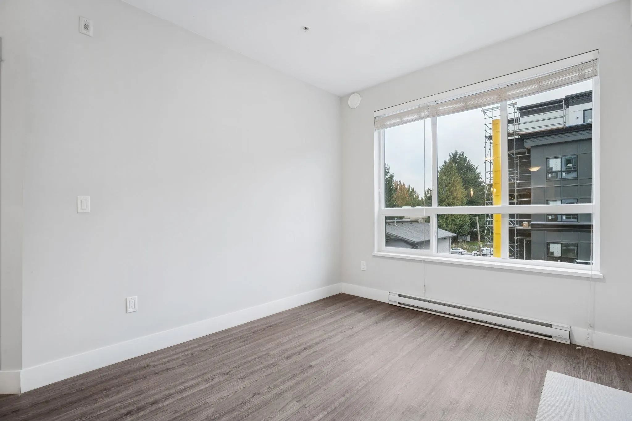 4308 2180 Kelly Avenue