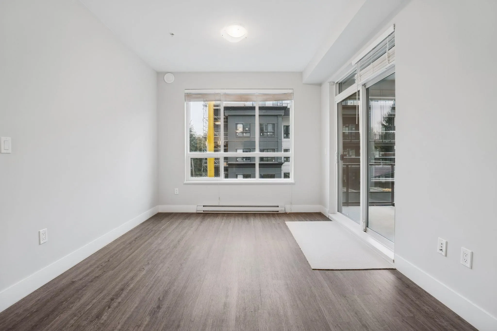 4308 2180 Kelly Avenue