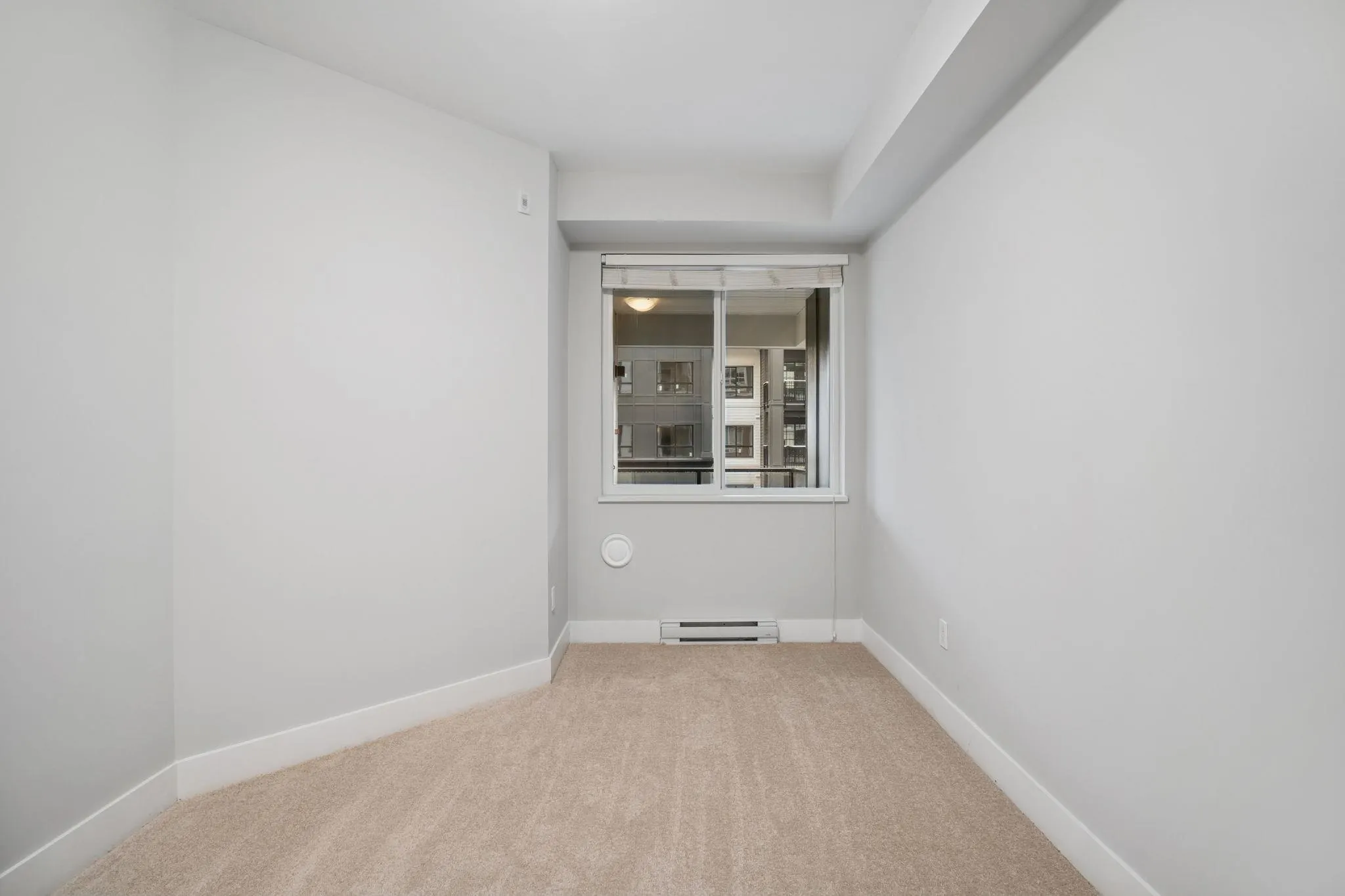 4308 2180 Kelly Avenue