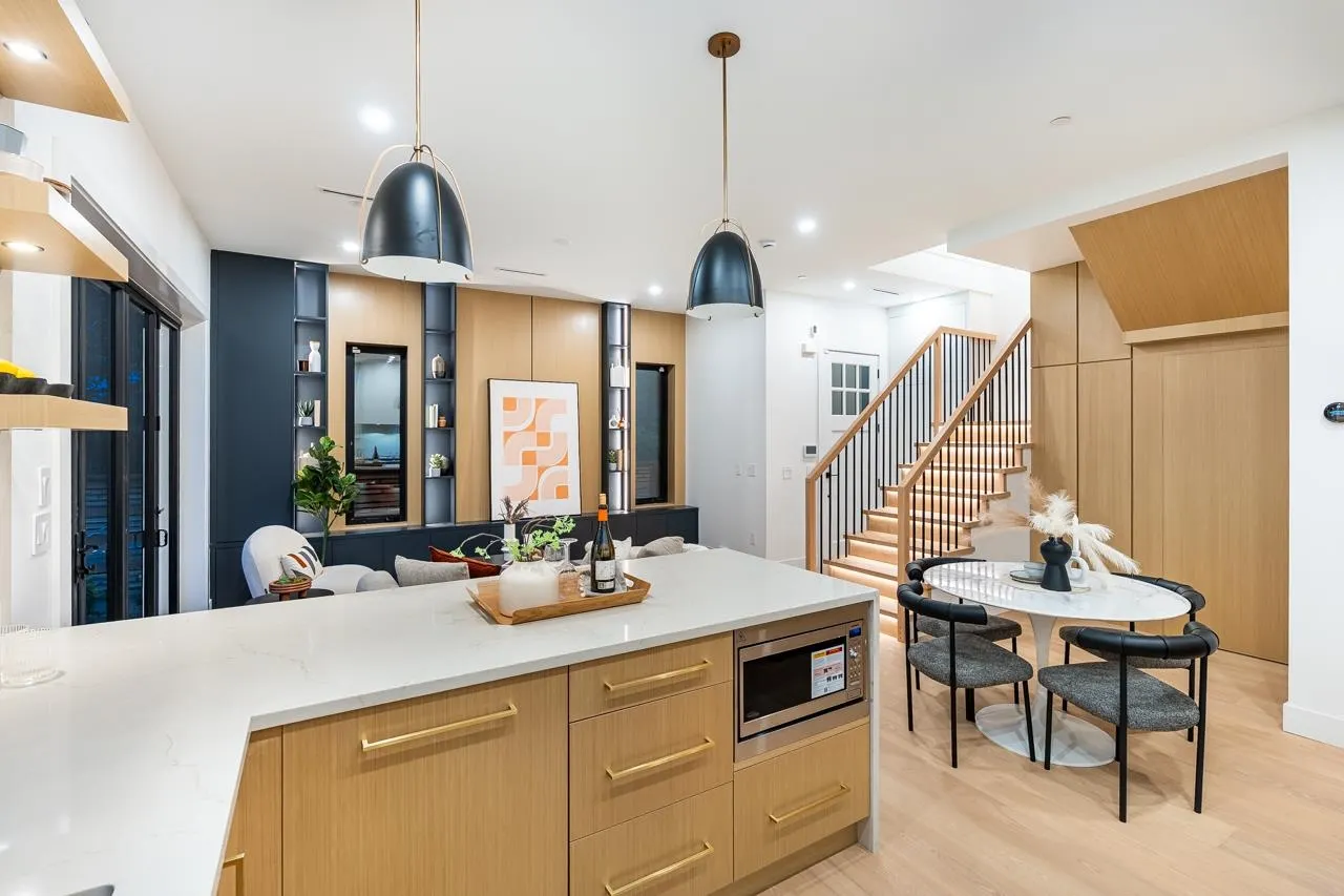 4675 St. George Street