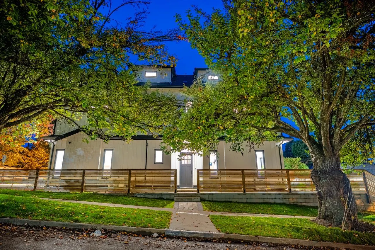 4675 St. George Street