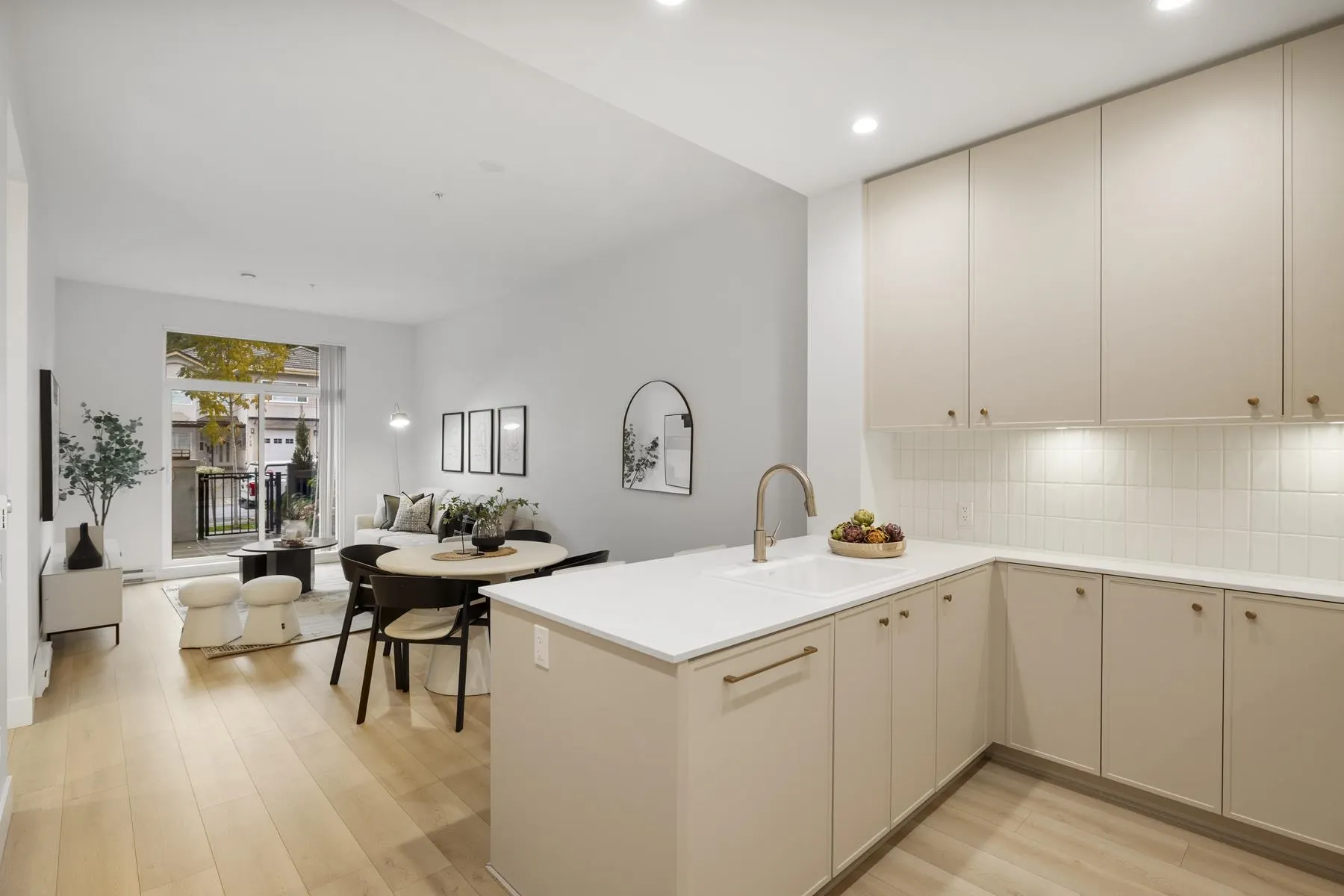 109 708 Edgar Avenue