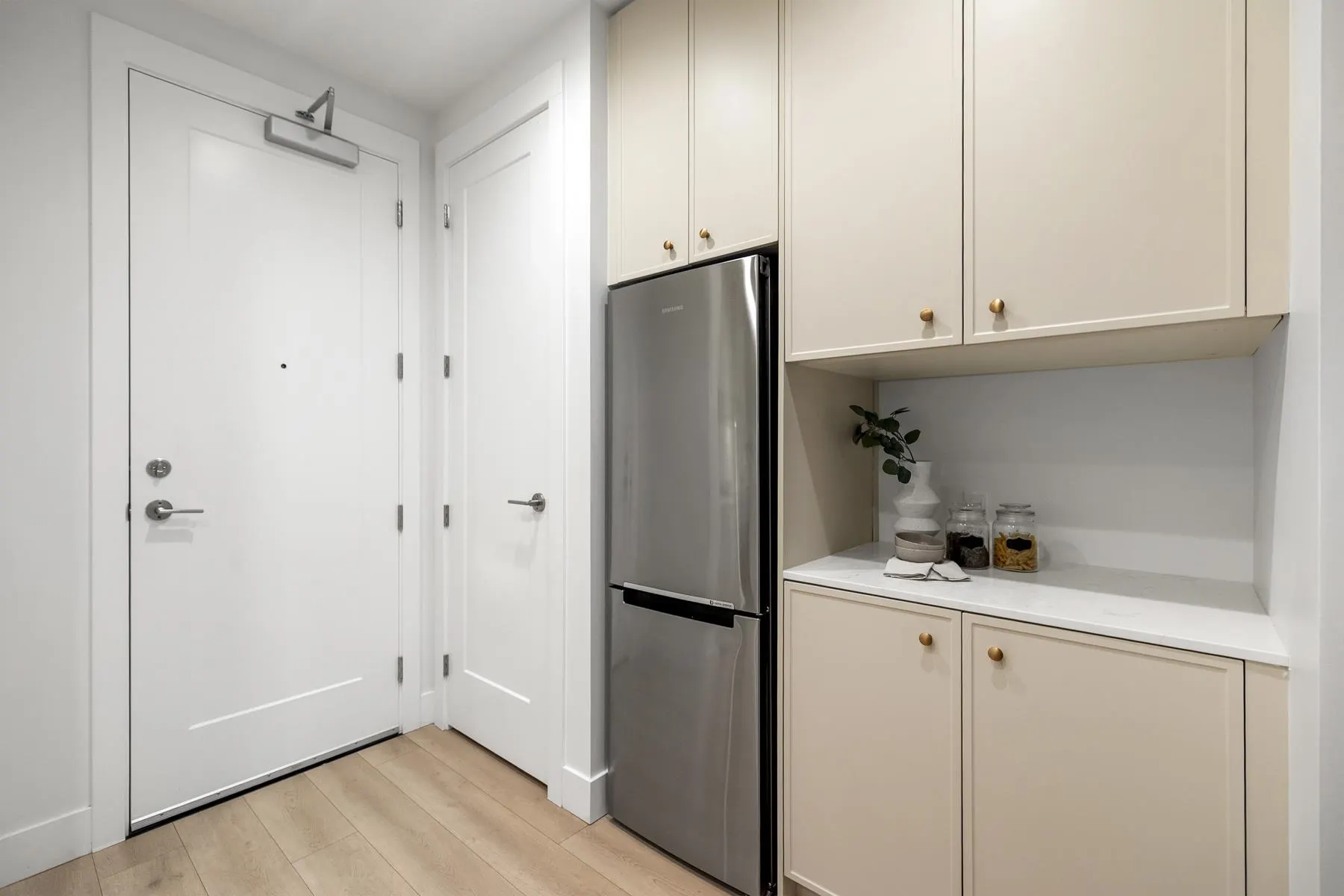 109 708 Edgar Avenue