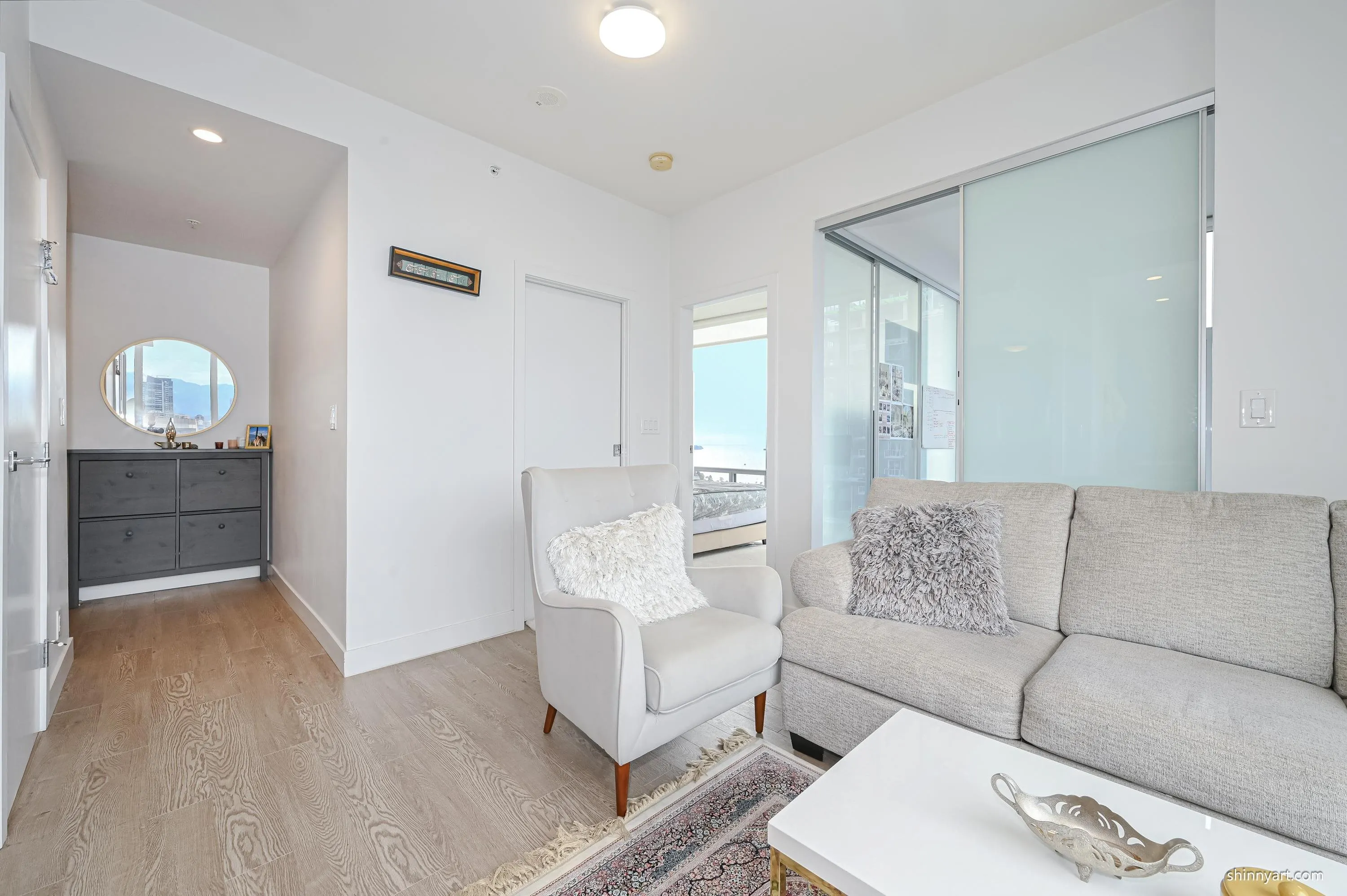 3602 1283 Howe Street