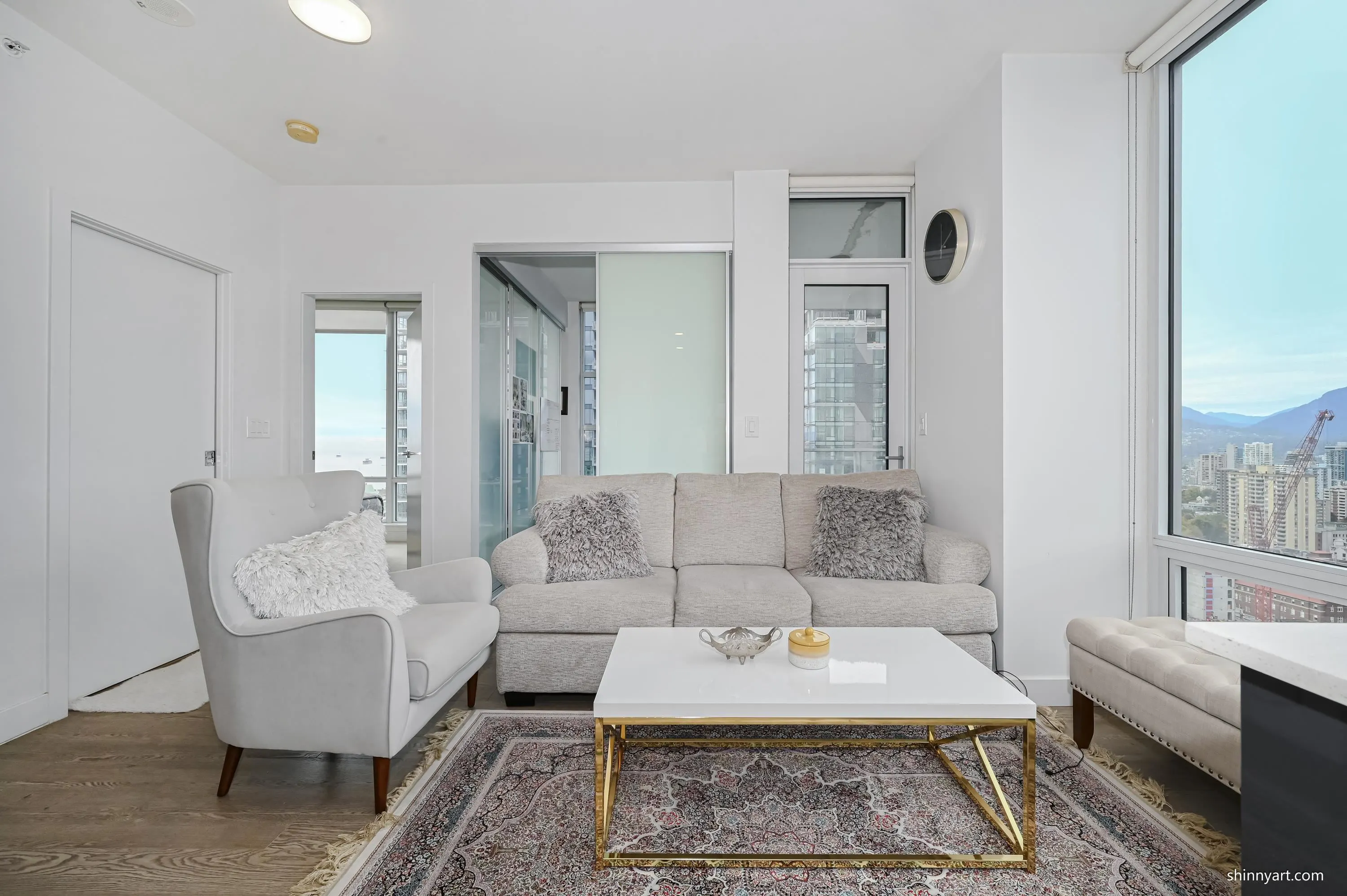 3602 1283 Howe Street