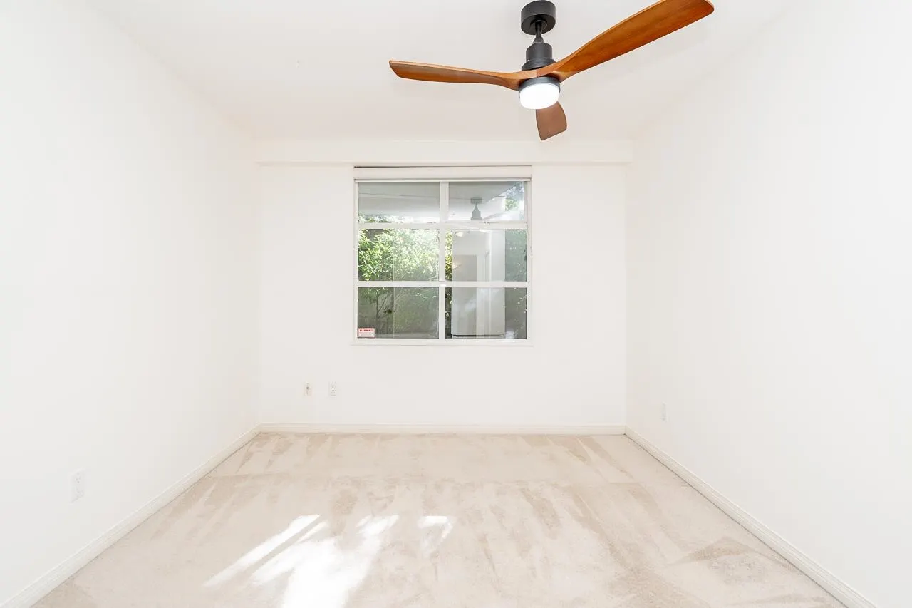 106 2575 W 4th Avenue