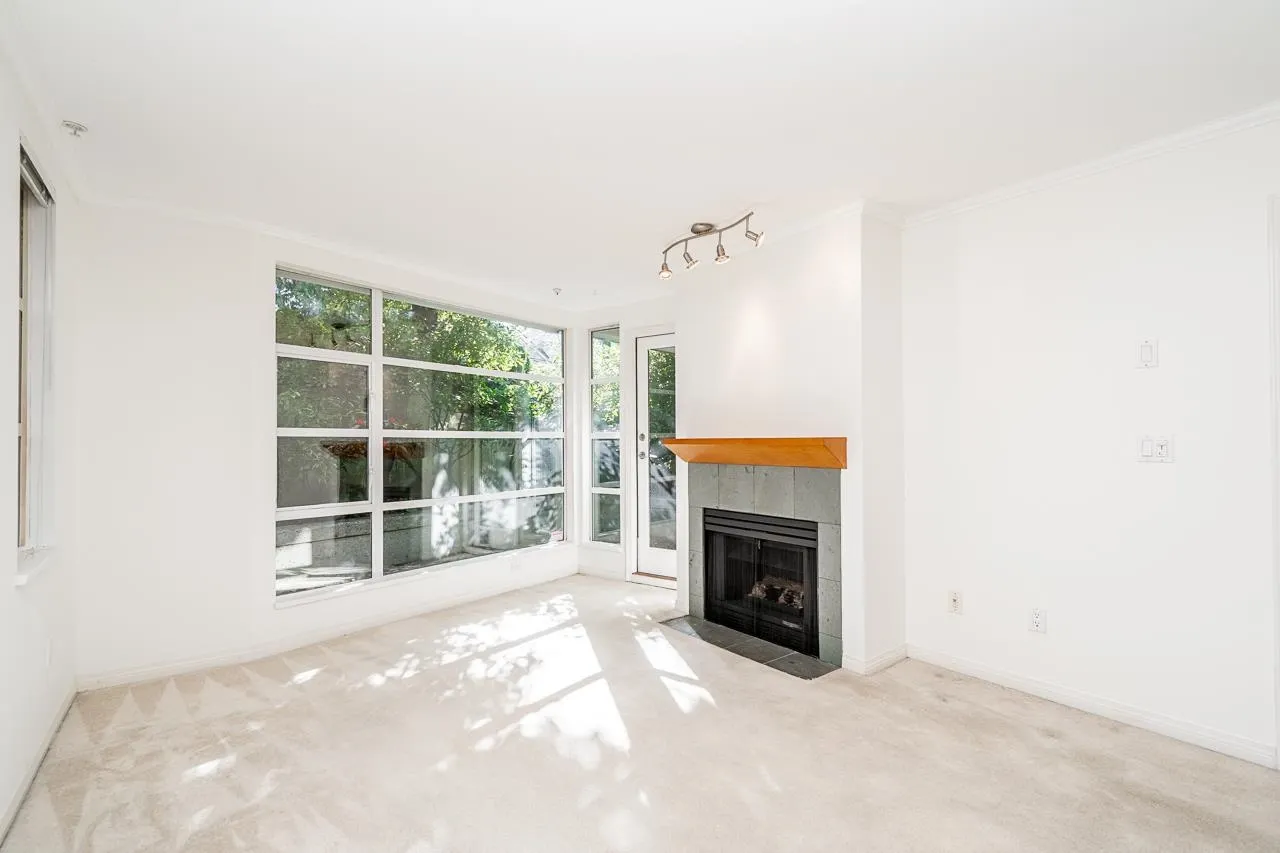 106 2575 W 4th Avenue