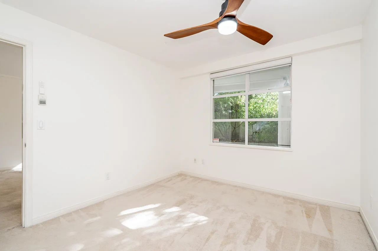 106 2575 W 4th Avenue