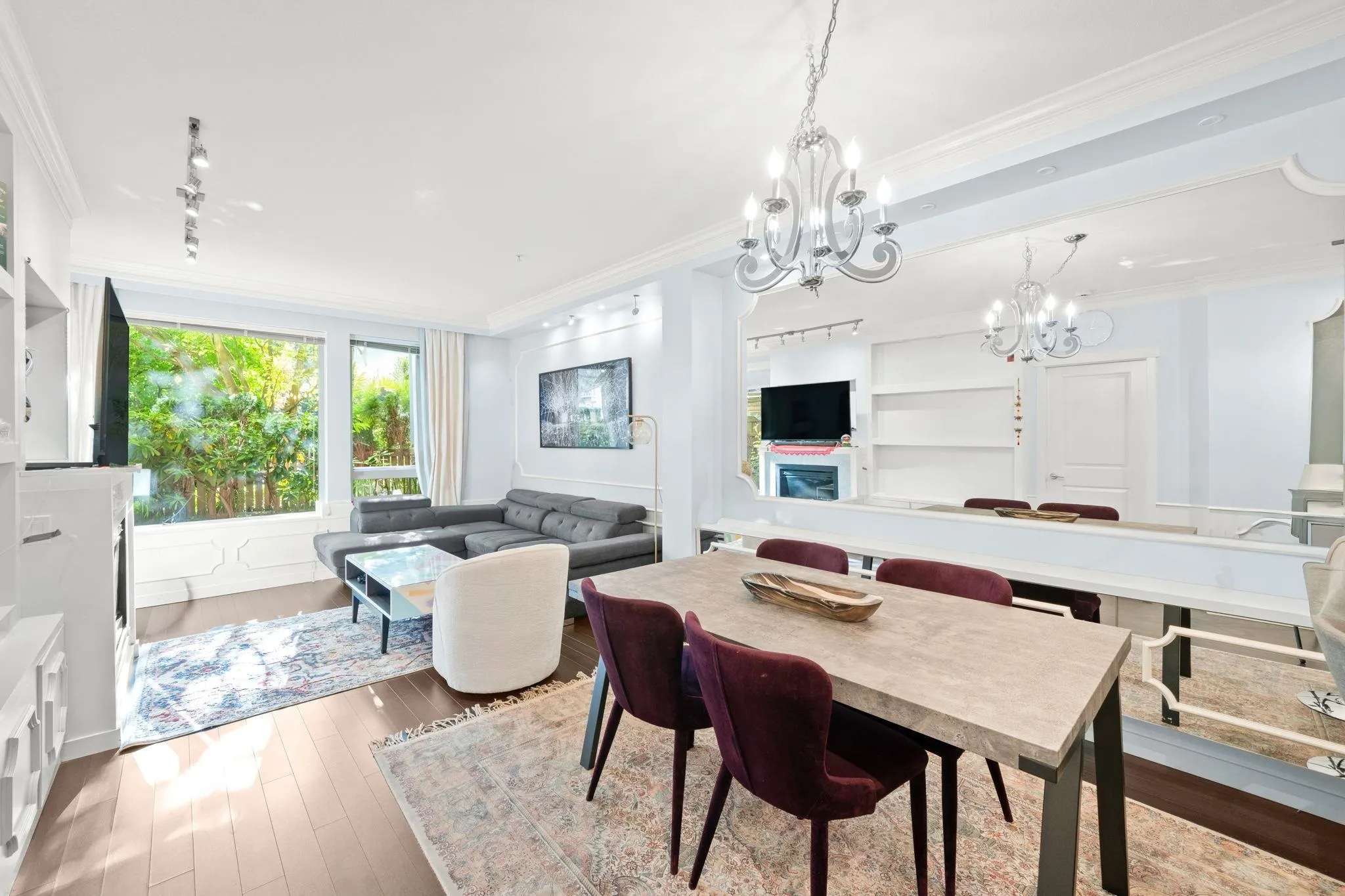 127 119 W 22nd Street